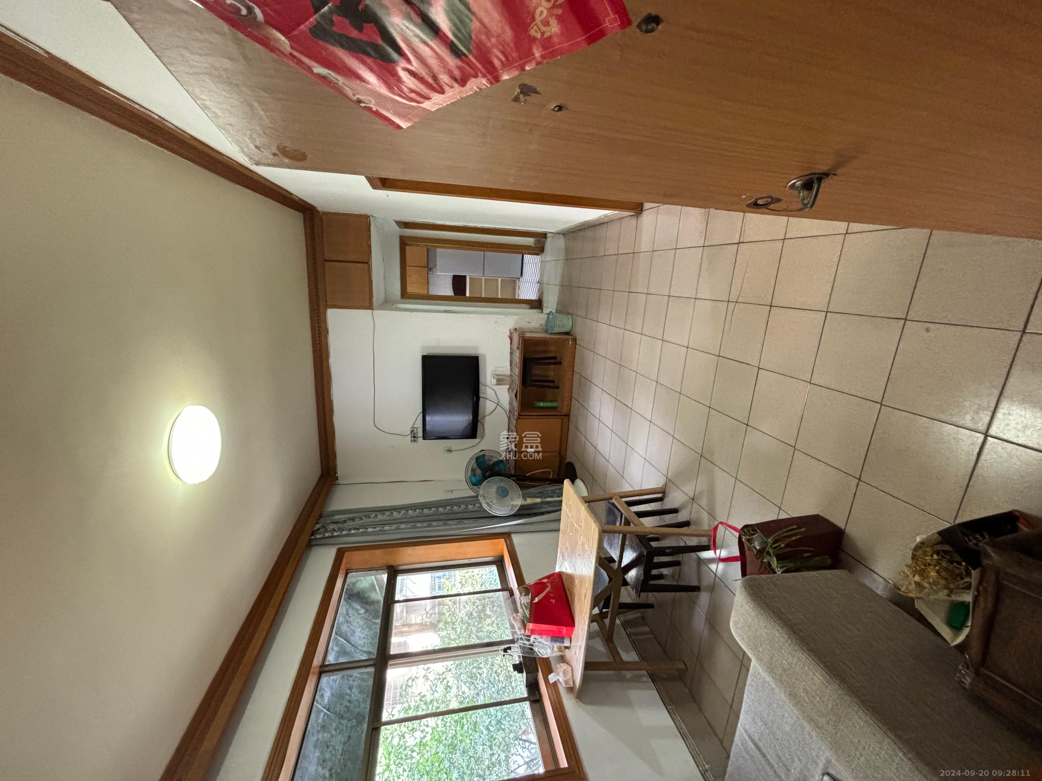 师大新华村  4室1厅1卫   6000.00元/月室内图