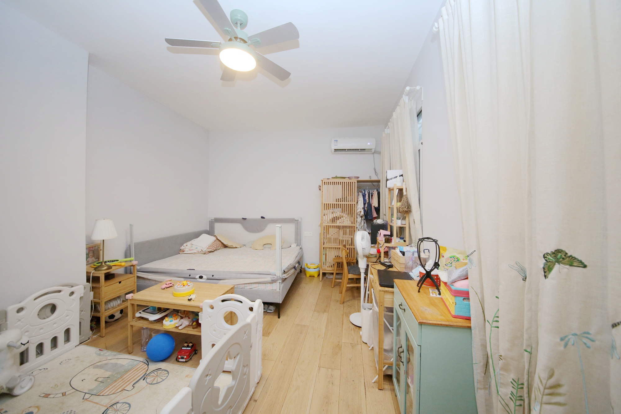 高正街散盘  4室1厅1卫   110.00万卧室