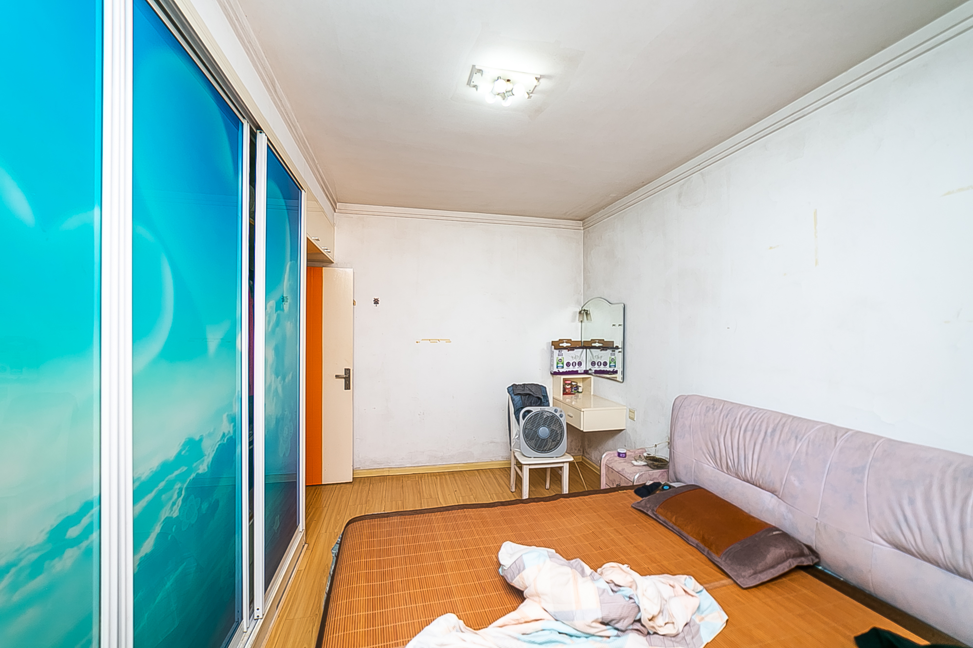 富绿新村  2室2厅1卫   50.00万卧室