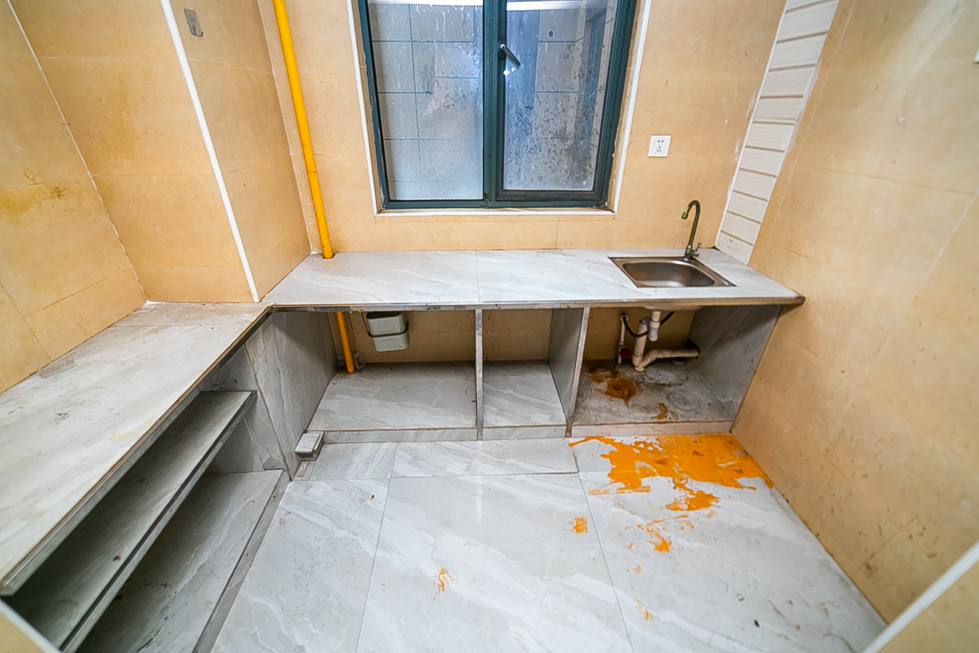 荣盛花语书苑 3室2厅2卫 85.0万 荣盛花语书苑 3室2厅2卫 85.0万其他