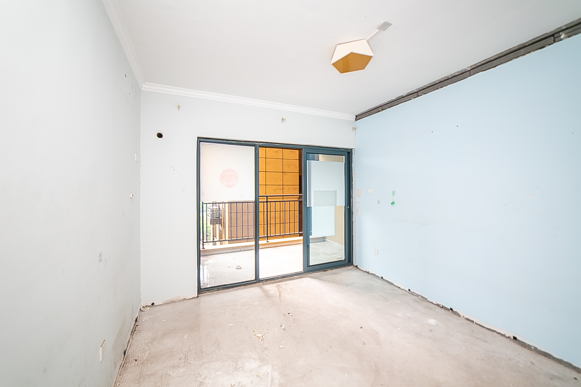 荣盛花语书苑 3室2厅2卫 85.0万 荣盛花语书苑 3室2厅2卫 85.0万卧室