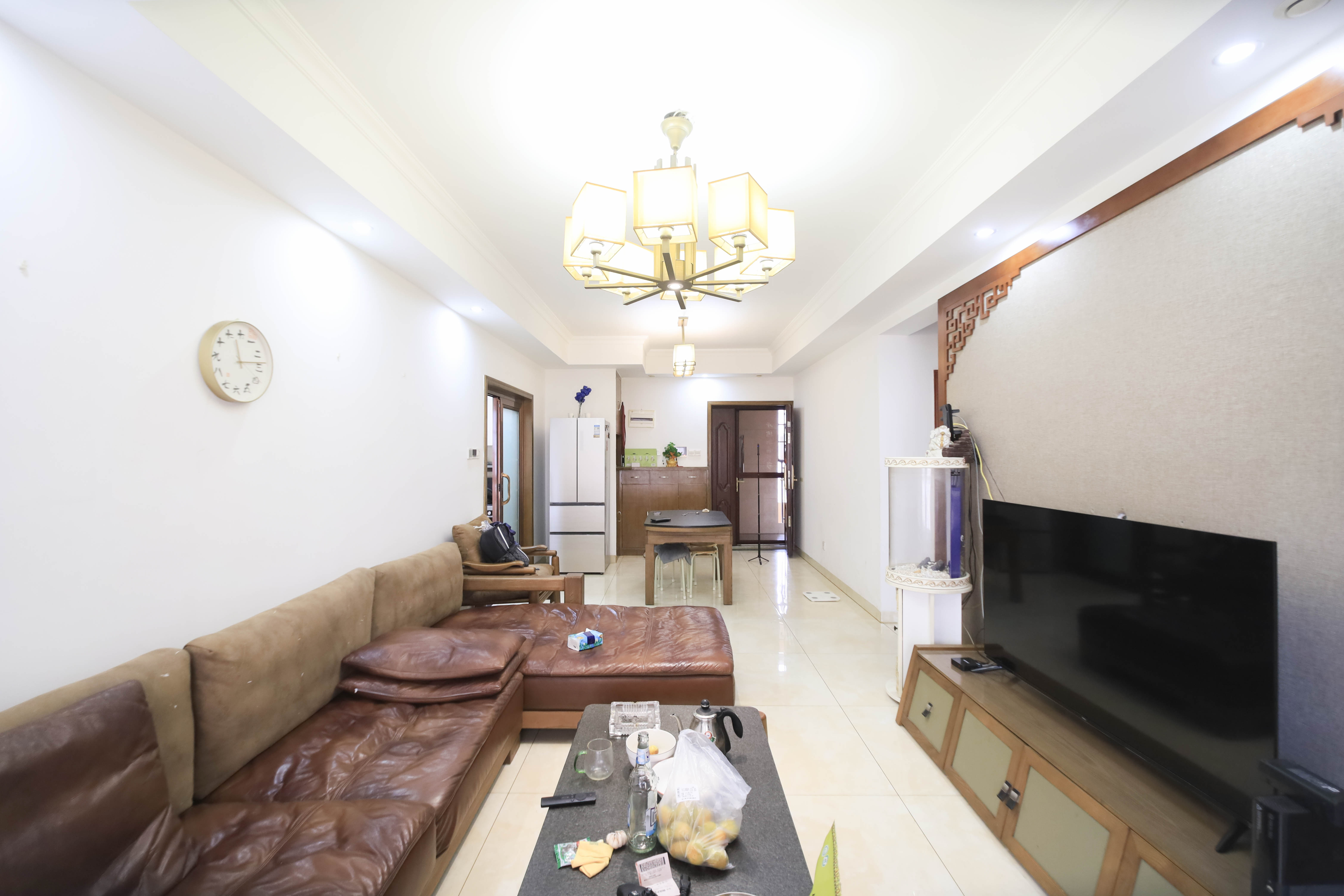 五矿万境水岸三期 2室2厅2卫 108.0万 五矿万境水岸三期 2室2厅2卫 108.0万客厅