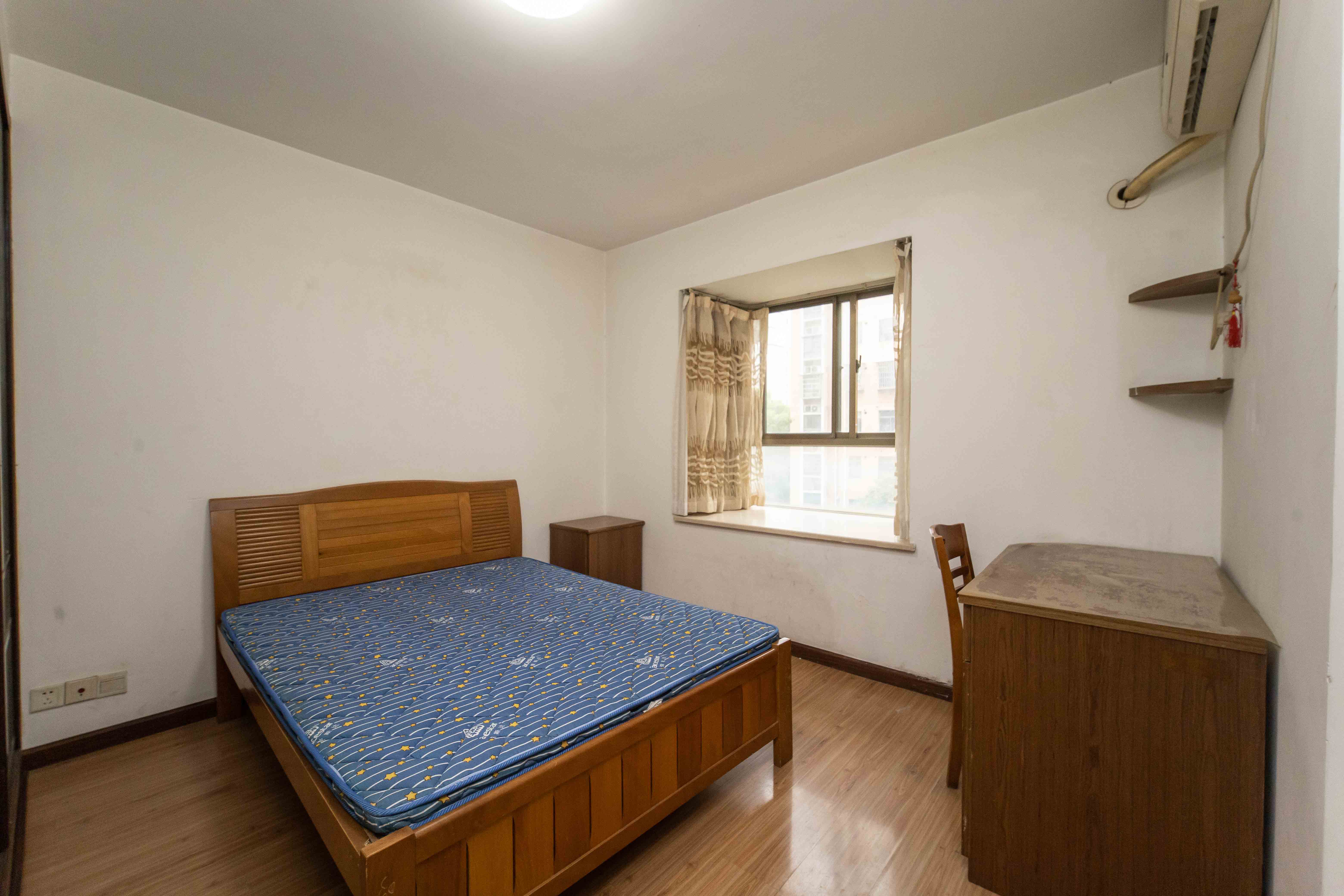 锦湘国际星城二期（锦雅苑）  2室2厅1卫    85.0万卧室