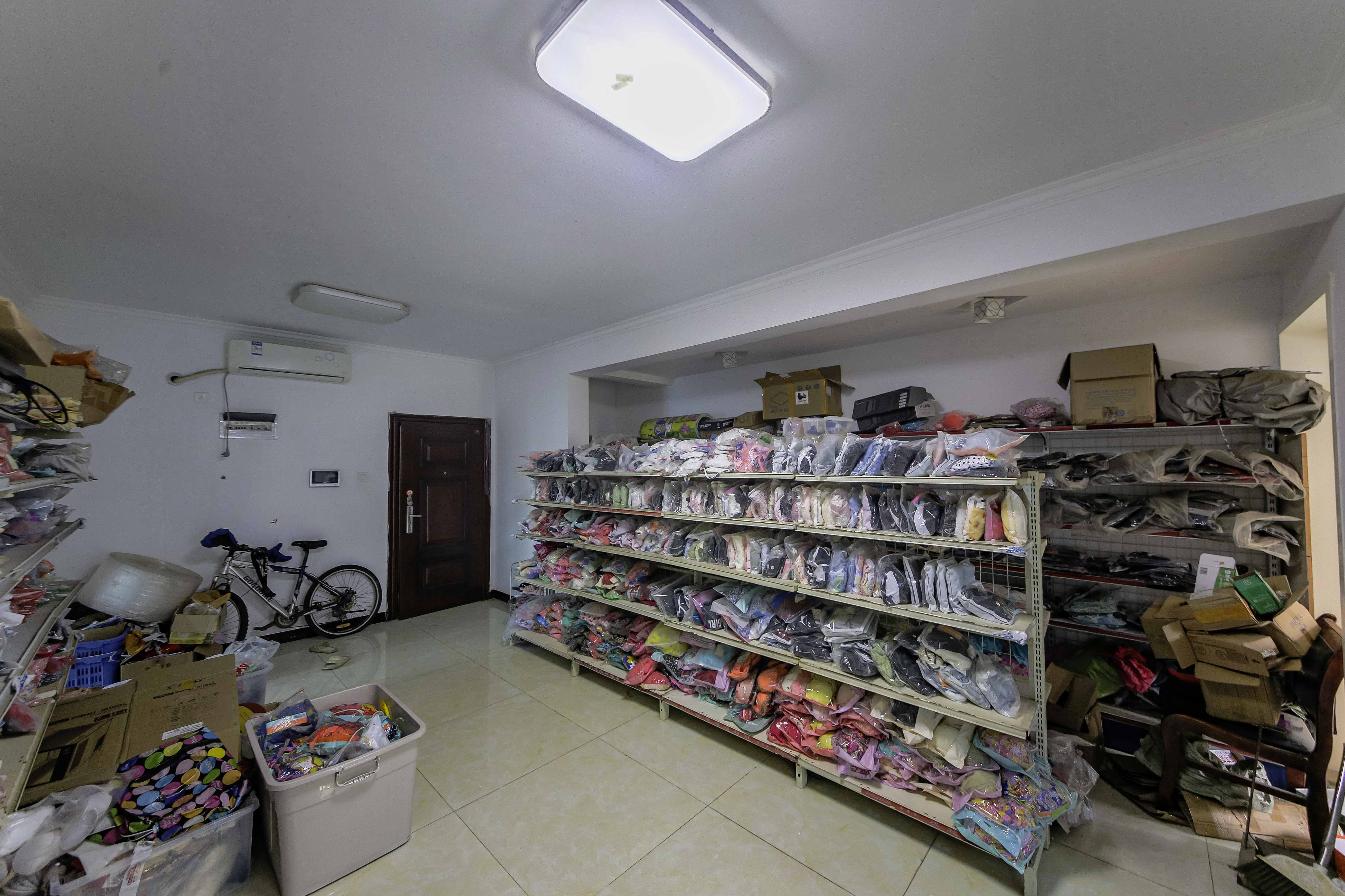 才子嘉都  3室2厅1卫   65.00万客厅