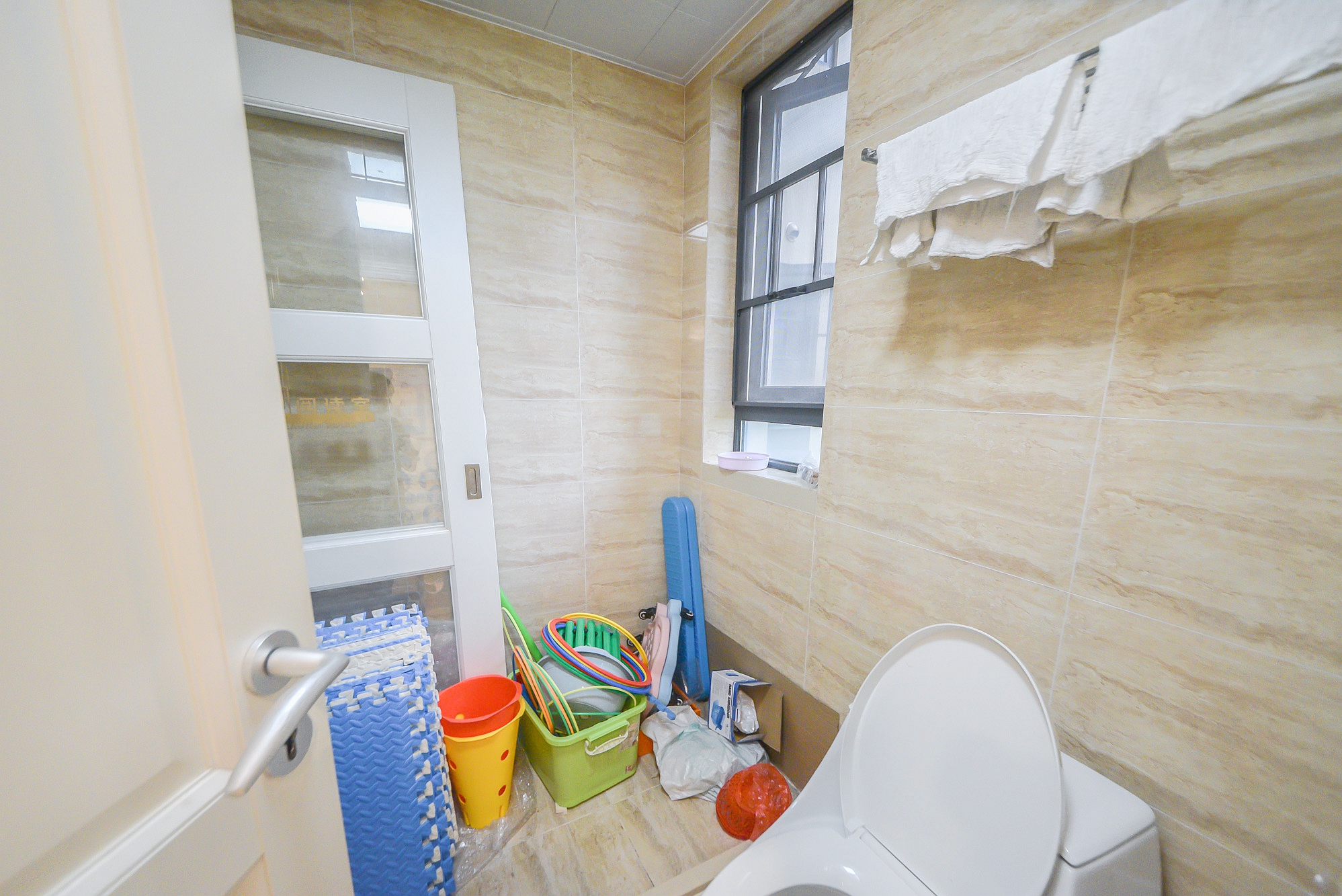 万科魅力之城锋镜里 4室2厅2卫 140.0万 万科魅力之城锋镜里 4室2厅2卫 140.0万其他