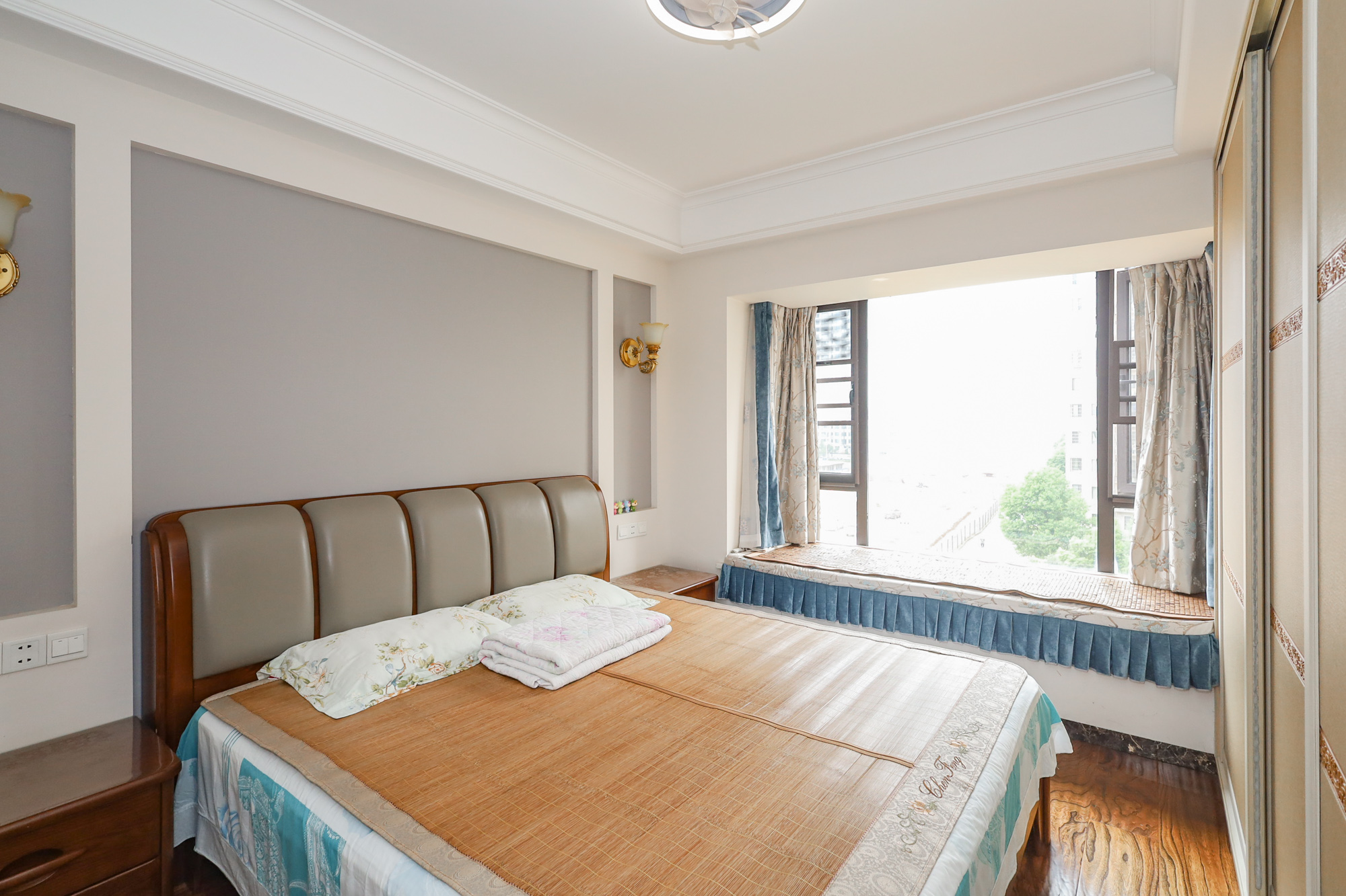 钰龙天下二期(钰龙佳园)  3室2厅2卫    268.0万 钰龙天下二期(钰龙佳园)  3室2厅2卫    268.0万卧室