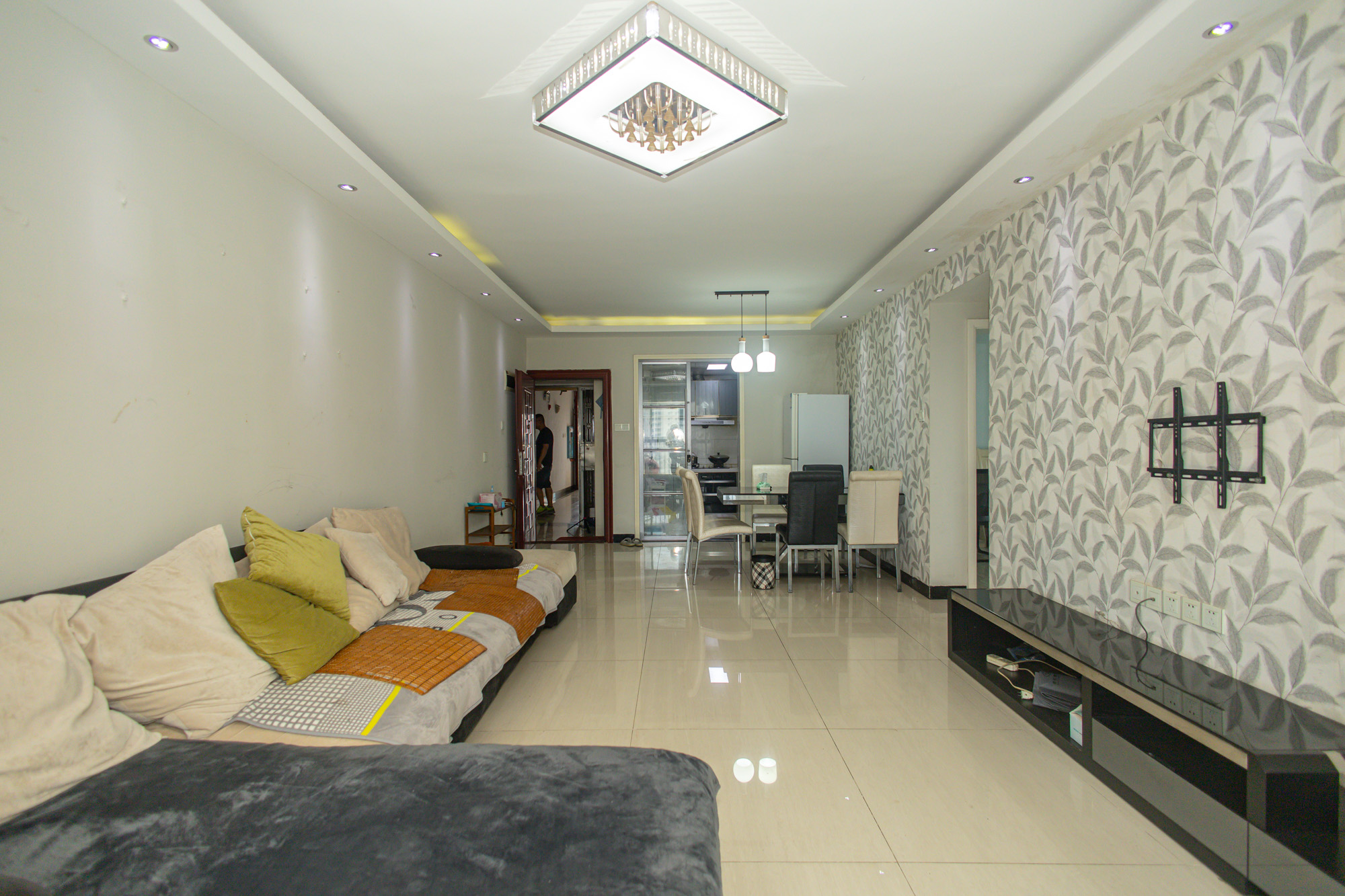 蝴蝶谷 2室2厅1卫 53.8万 蝴蝶谷 2室2厅1卫 53.8万客厅