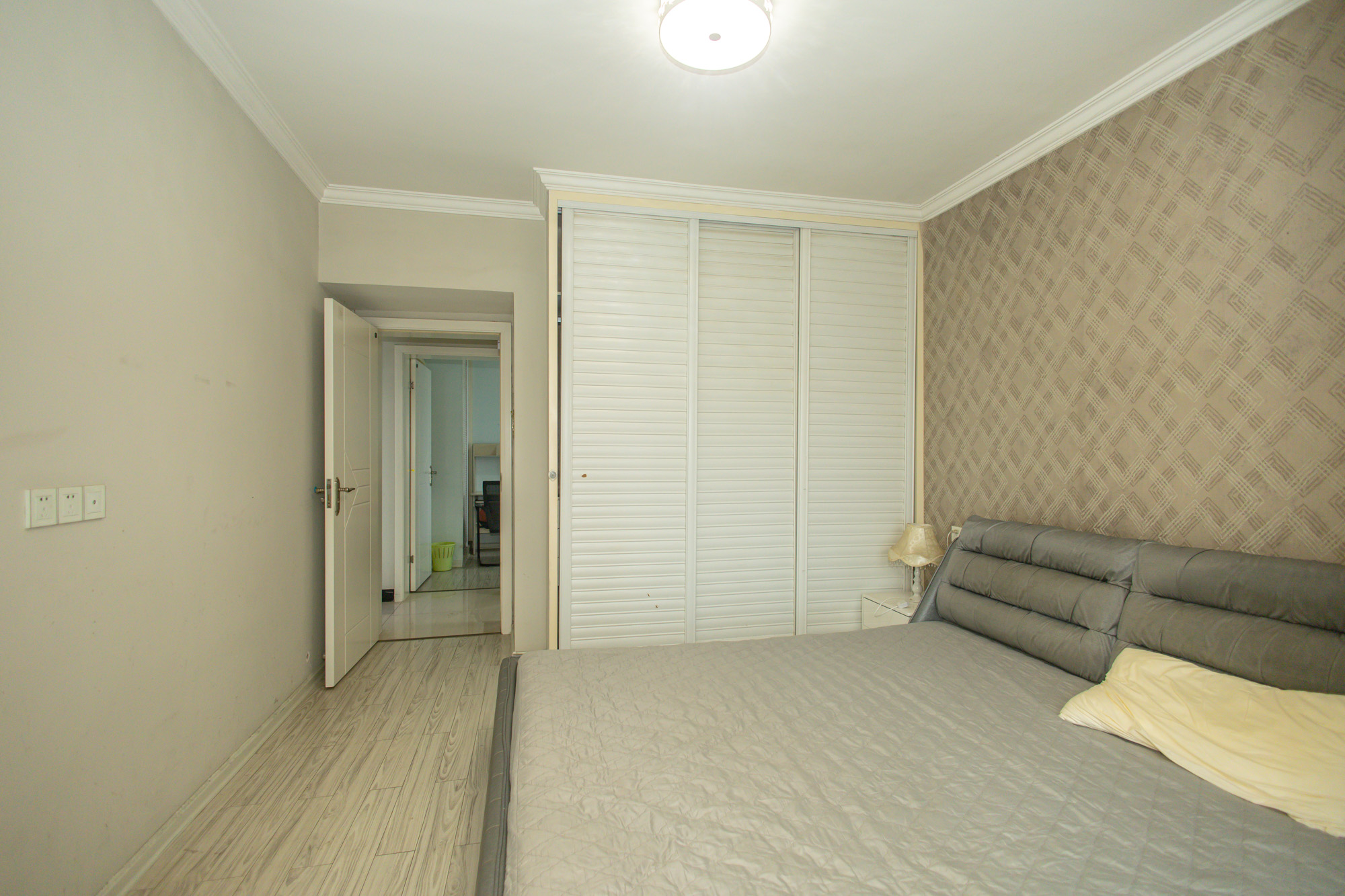 蝴蝶谷 2室2厅1卫 53.8万 蝴蝶谷 2室2厅1卫 53.8万卧室