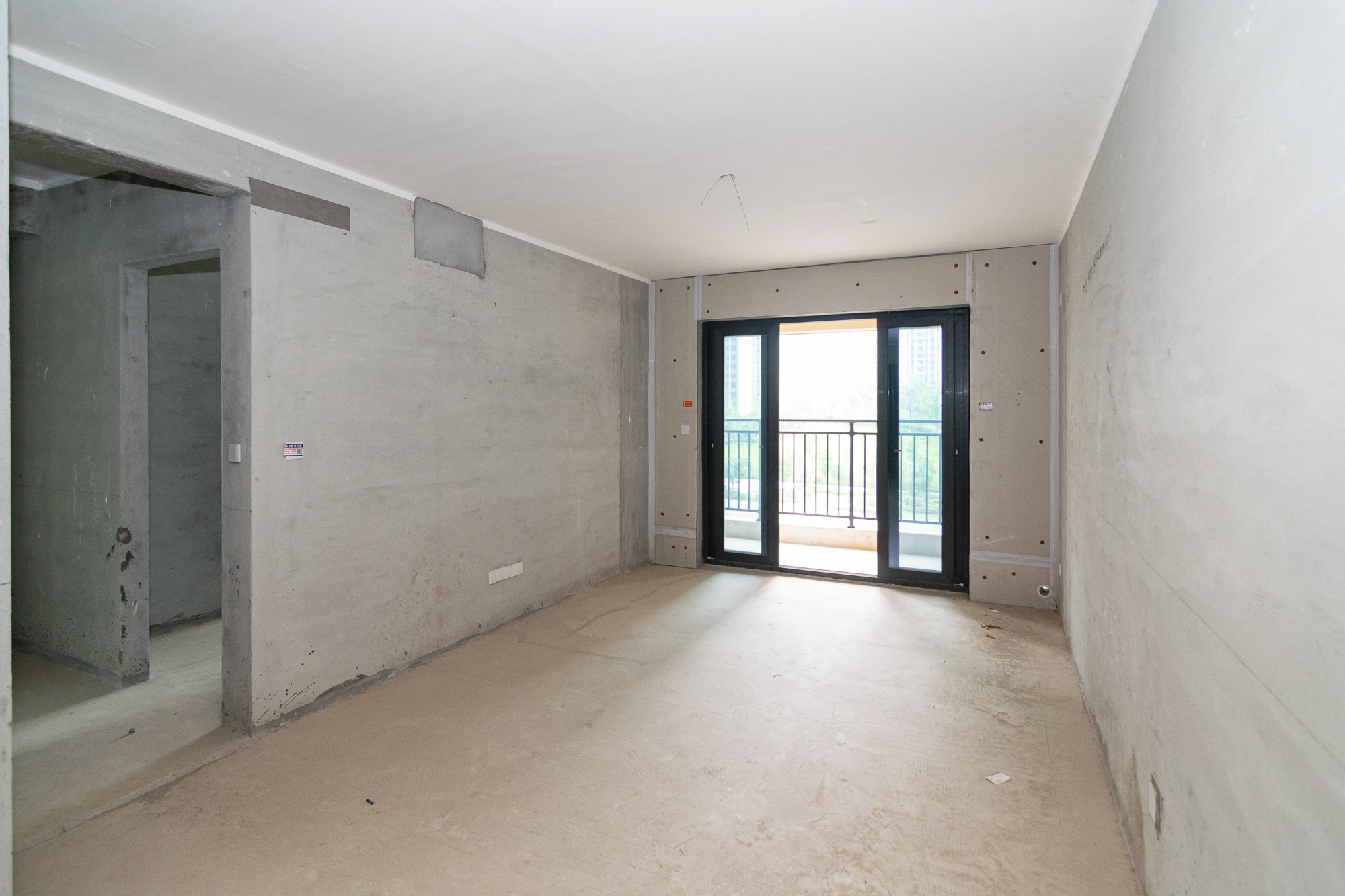 金辉优步学府 4室2厅2卫 98.8万 金辉优步学府 4室2厅2卫 98.8万客厅