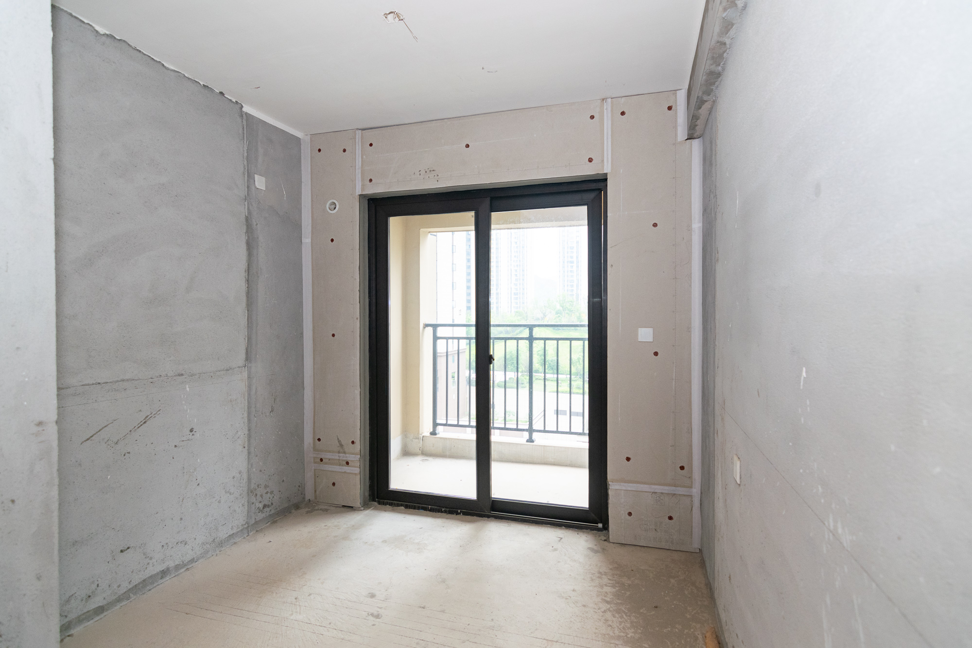 金辉优步学府 4室2厅2卫 98.8万 金辉优步学府 4室2厅2卫 98.8万卧室