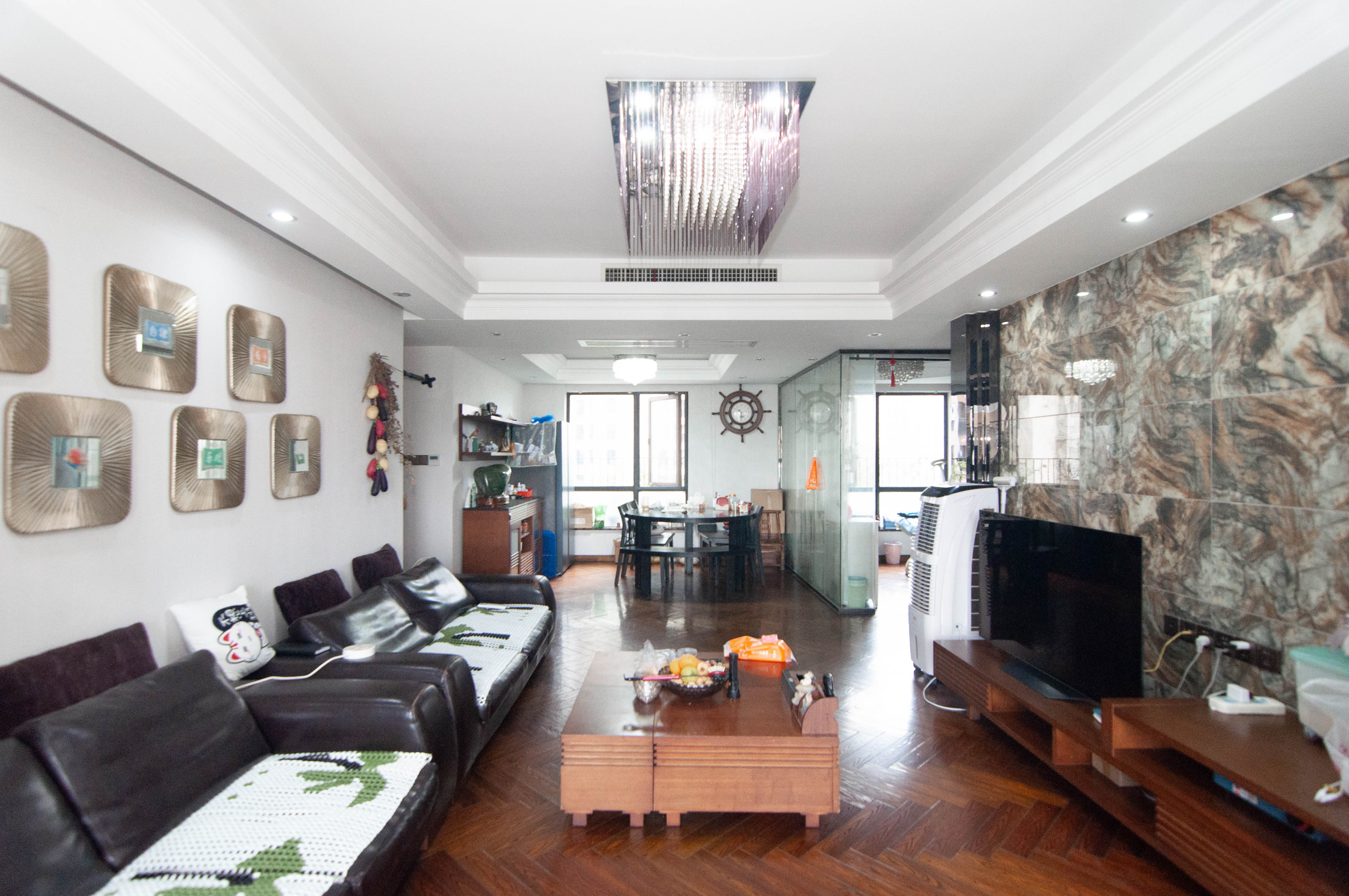 达美D6区 4室2厅2卫 160.0万 达美D6区 4室2厅2卫 160.0万客厅