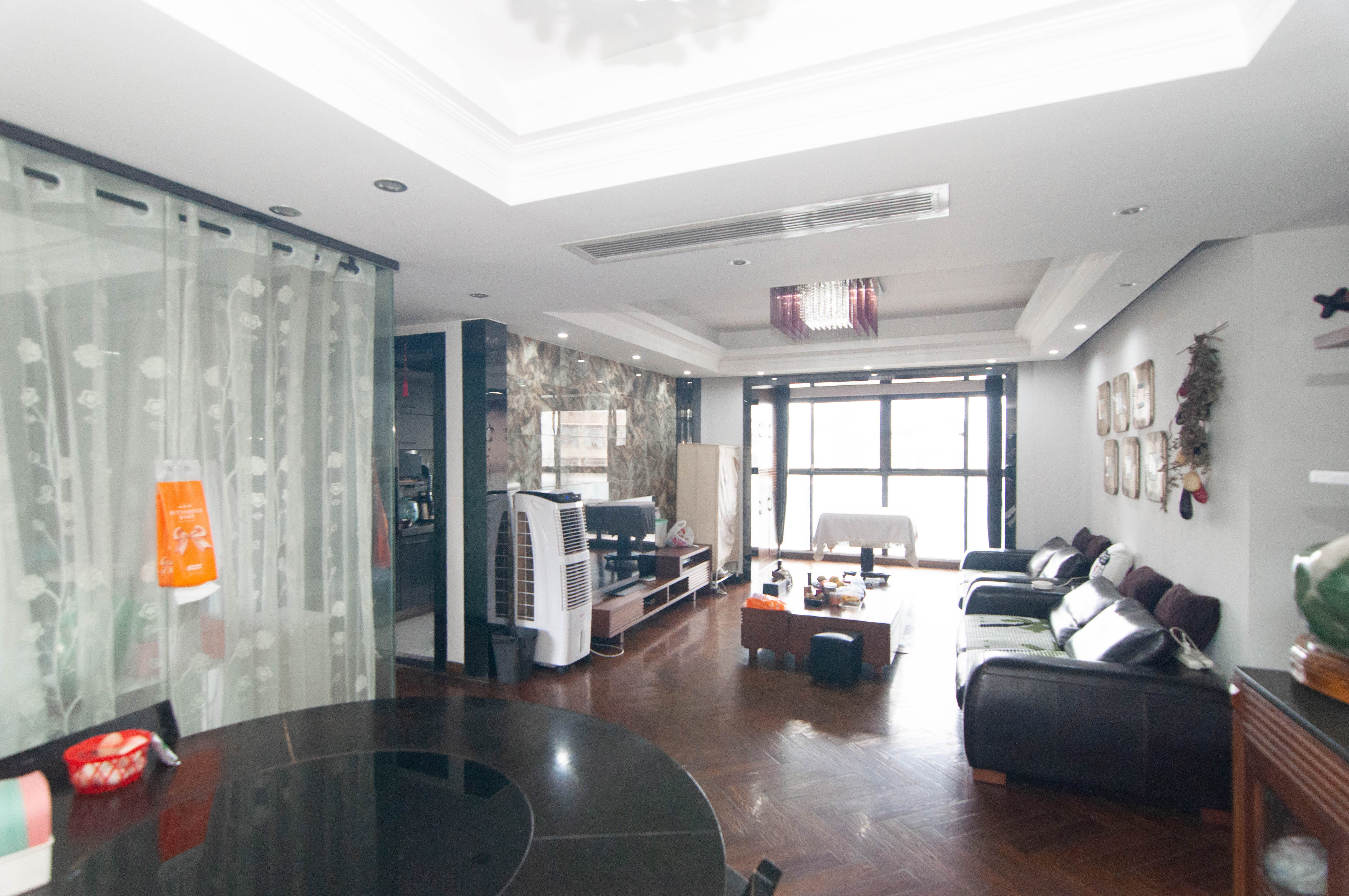 达美D6区 4室2厅2卫 160.0万 达美D6区 4室2厅2卫 160.0万客厅