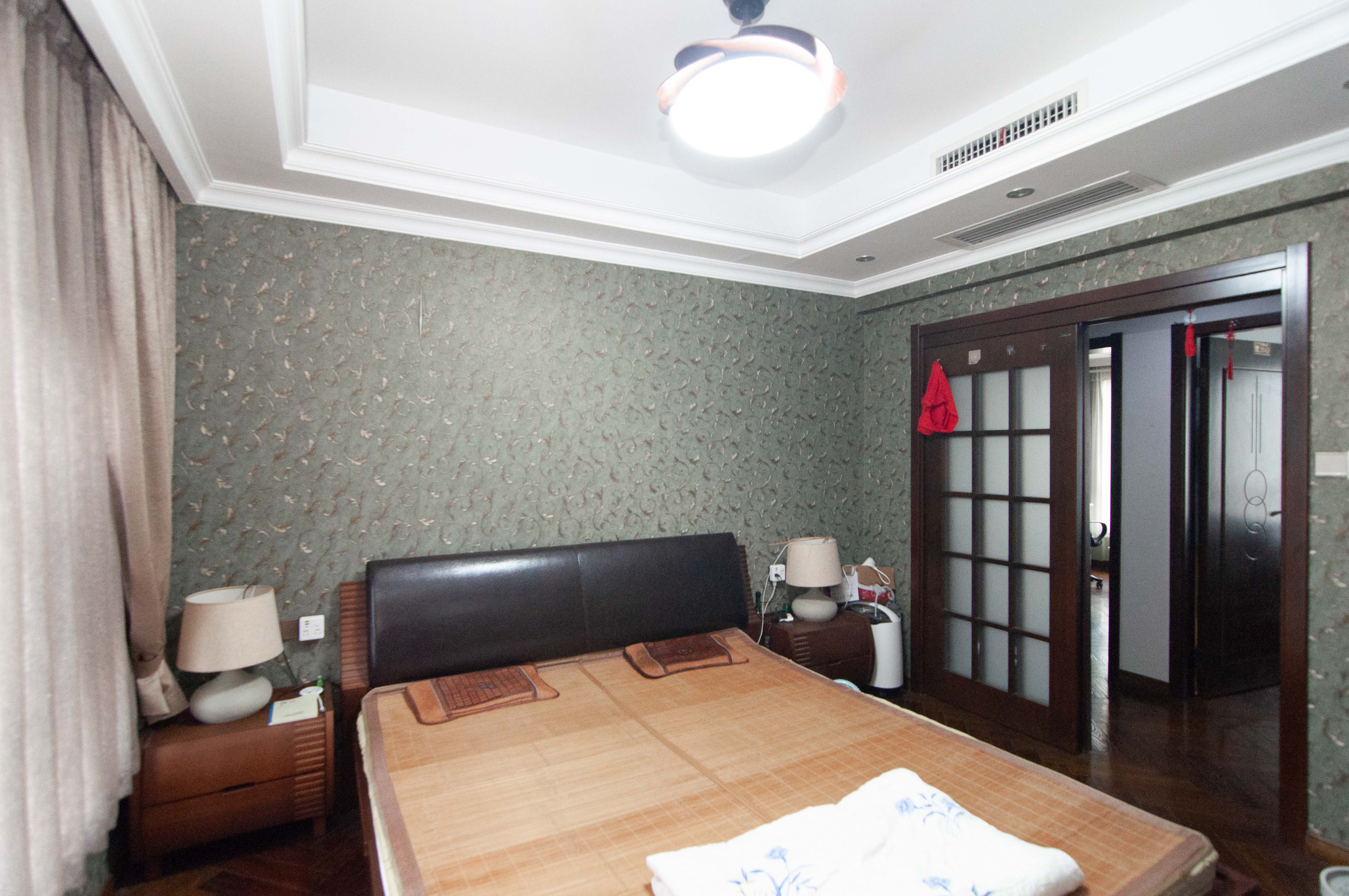 达美D6区 4室2厅2卫 160.0万 达美D6区 4室2厅2卫 160.0万其他