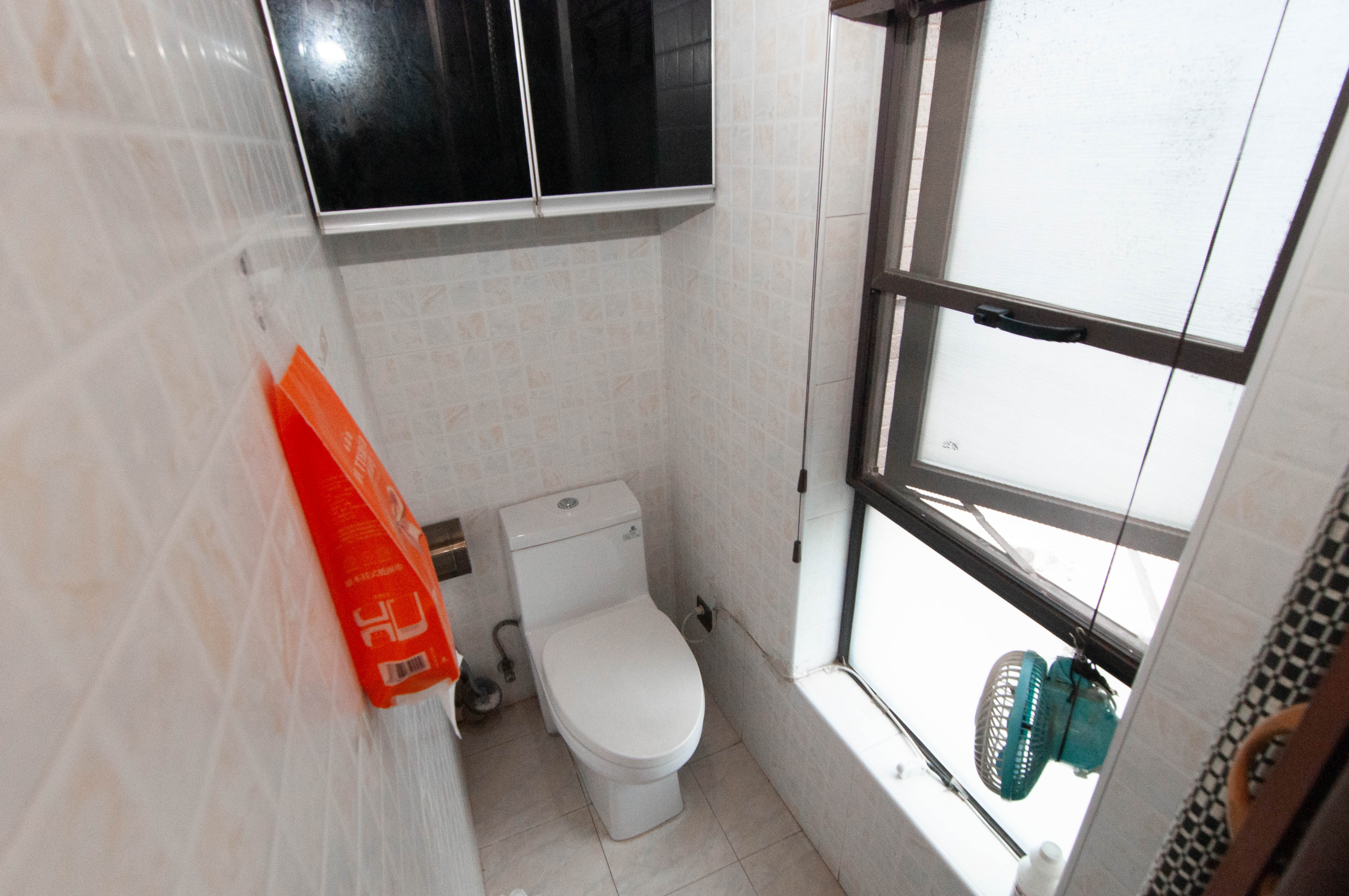 达美D6区 4室2厅2卫 160.0万 达美D6区 4室2厅2卫 160.0万卫生间