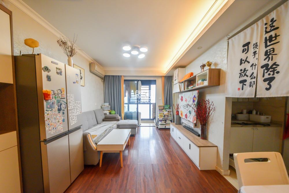 万科魅力之城  2室2厅1卫    67.0万