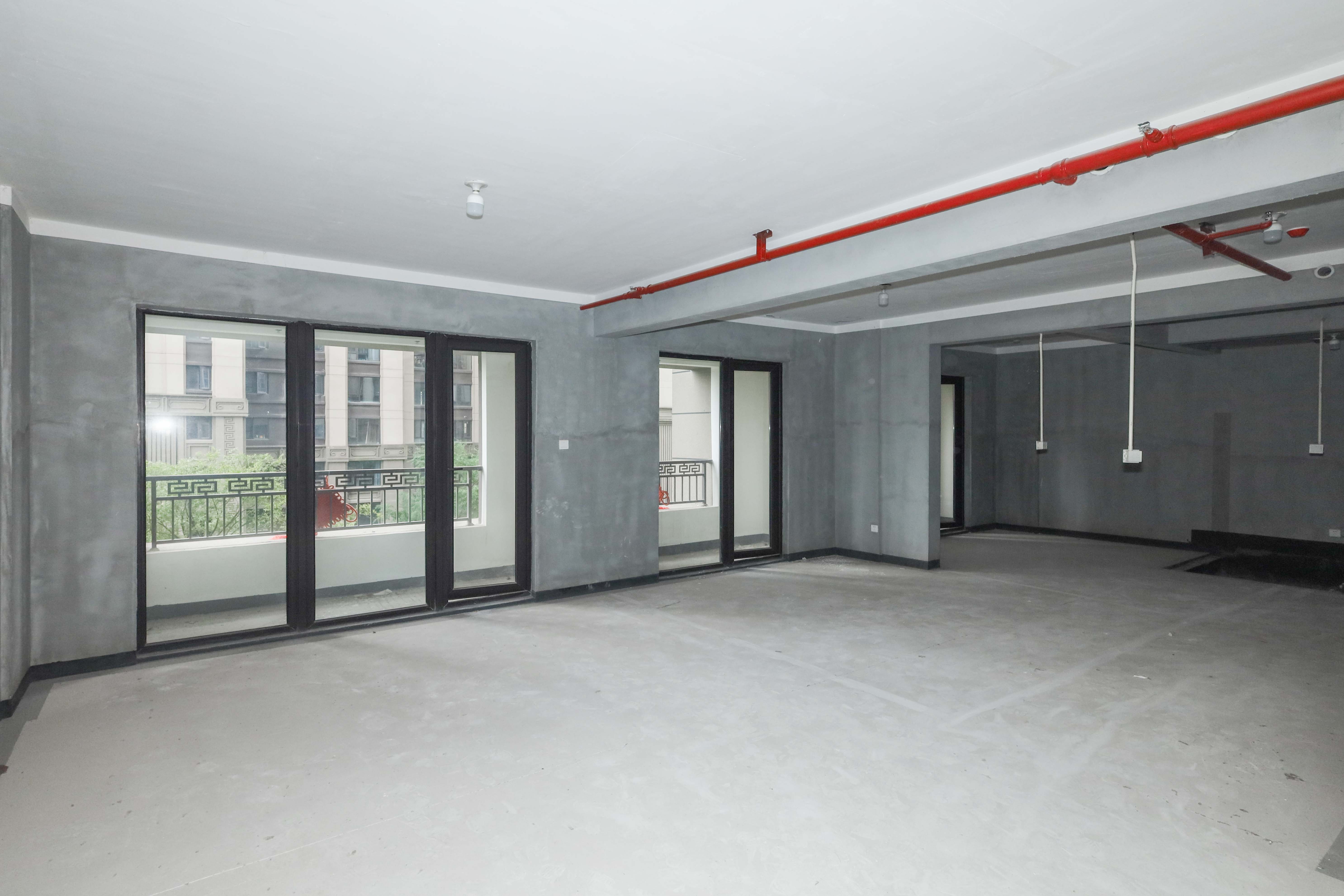 建发央著  4室2厅2卫   218.00万客厅
