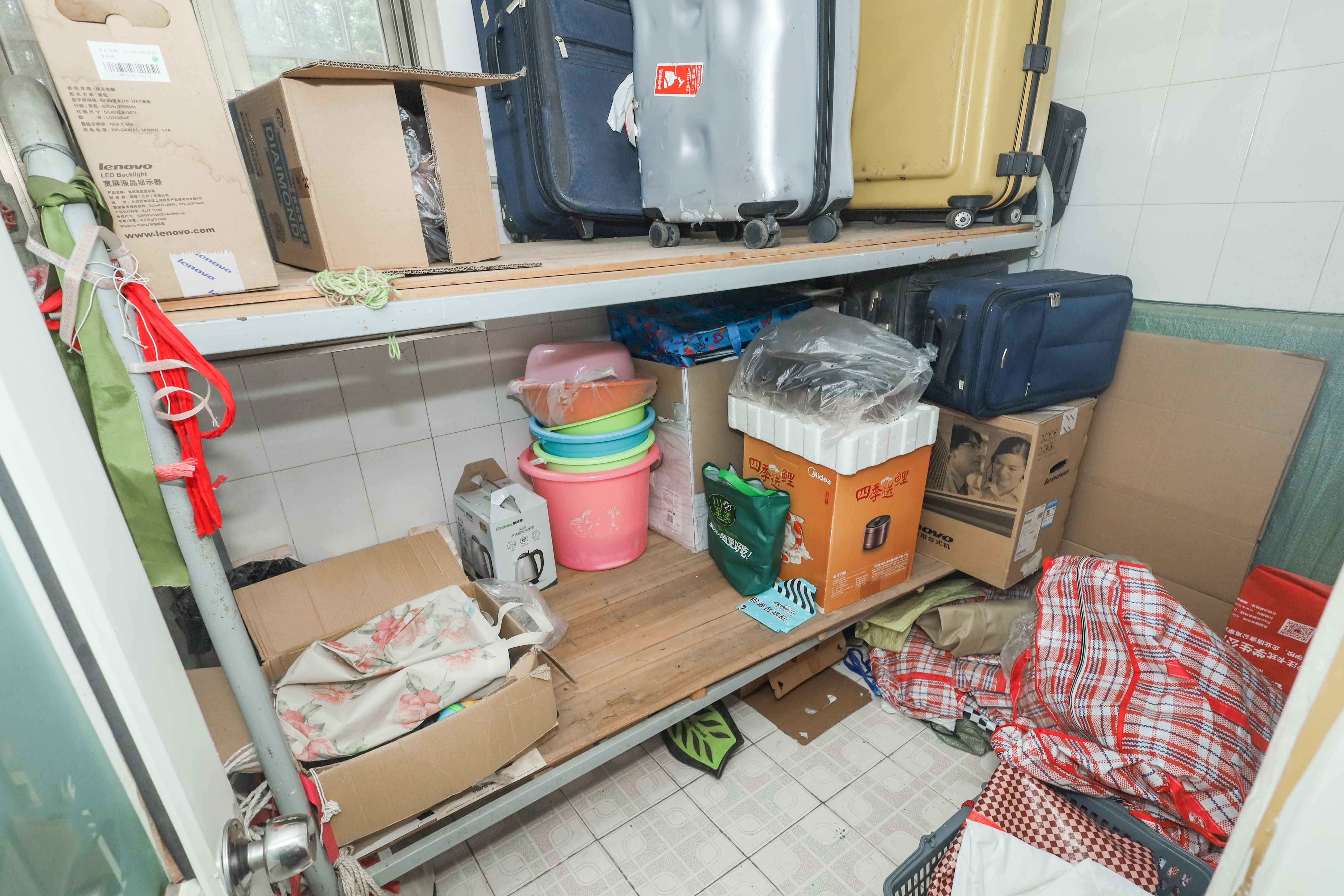 涉外花园  1室2厅1卫   85.00万卫生间