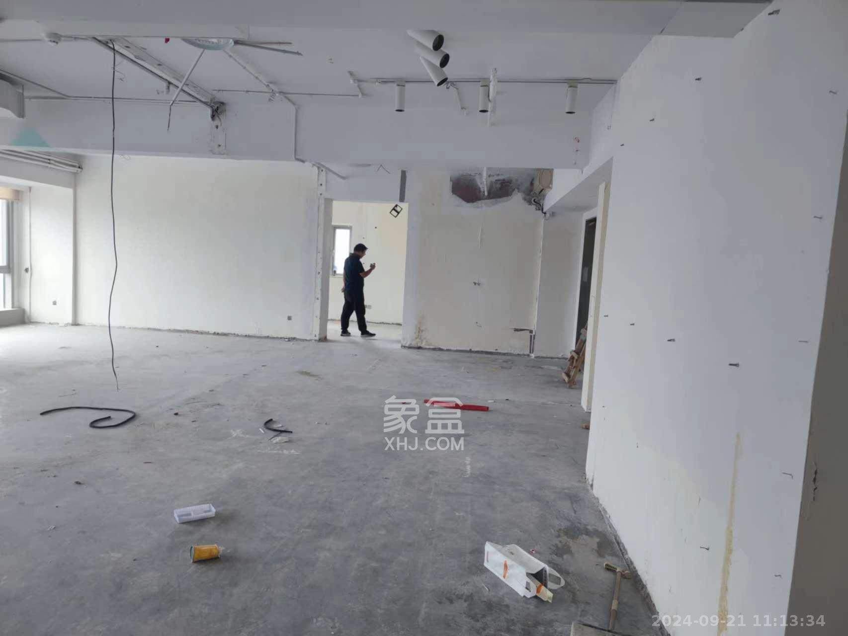 德思勤城市广场（宝格丽公寓）  7室2厅1卫   10000.00元/月室内图