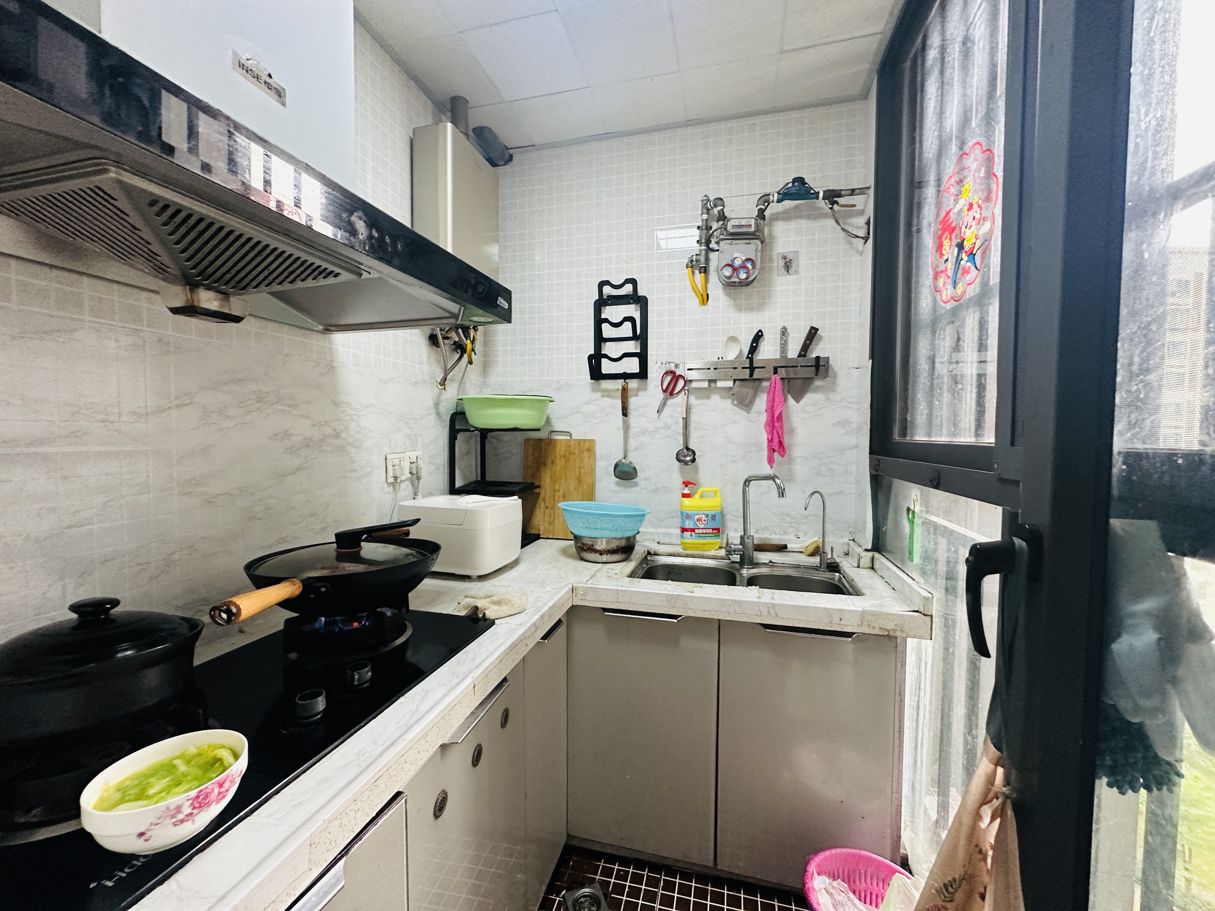 长霖繁华里 2室2厅1卫 186.00万 长霖繁华里 2室2厅1卫 186.00万厨房