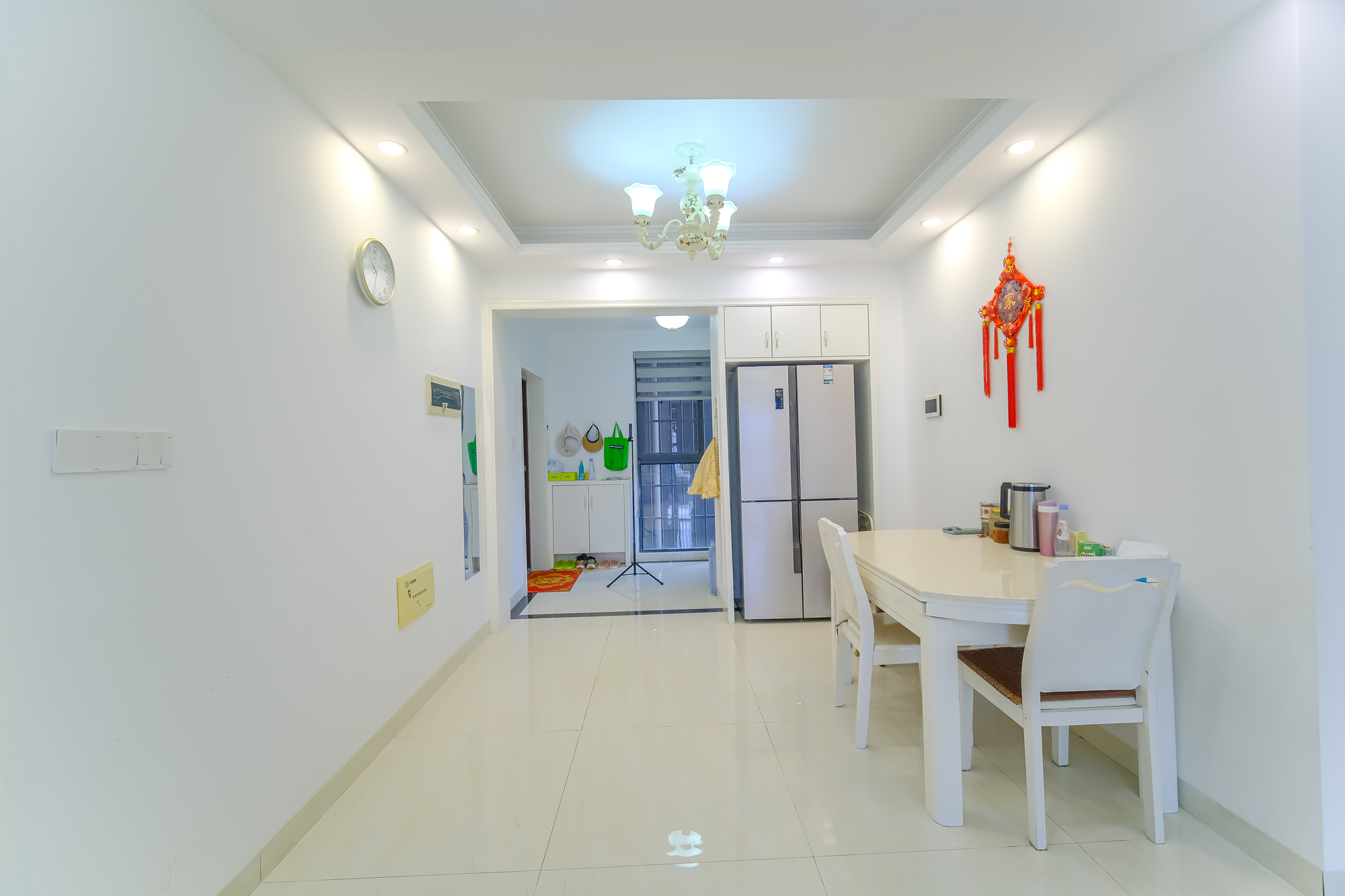 丰源国际 3室2厅2卫 80.0万 丰源国际 3室2厅2卫 80.0万客厅