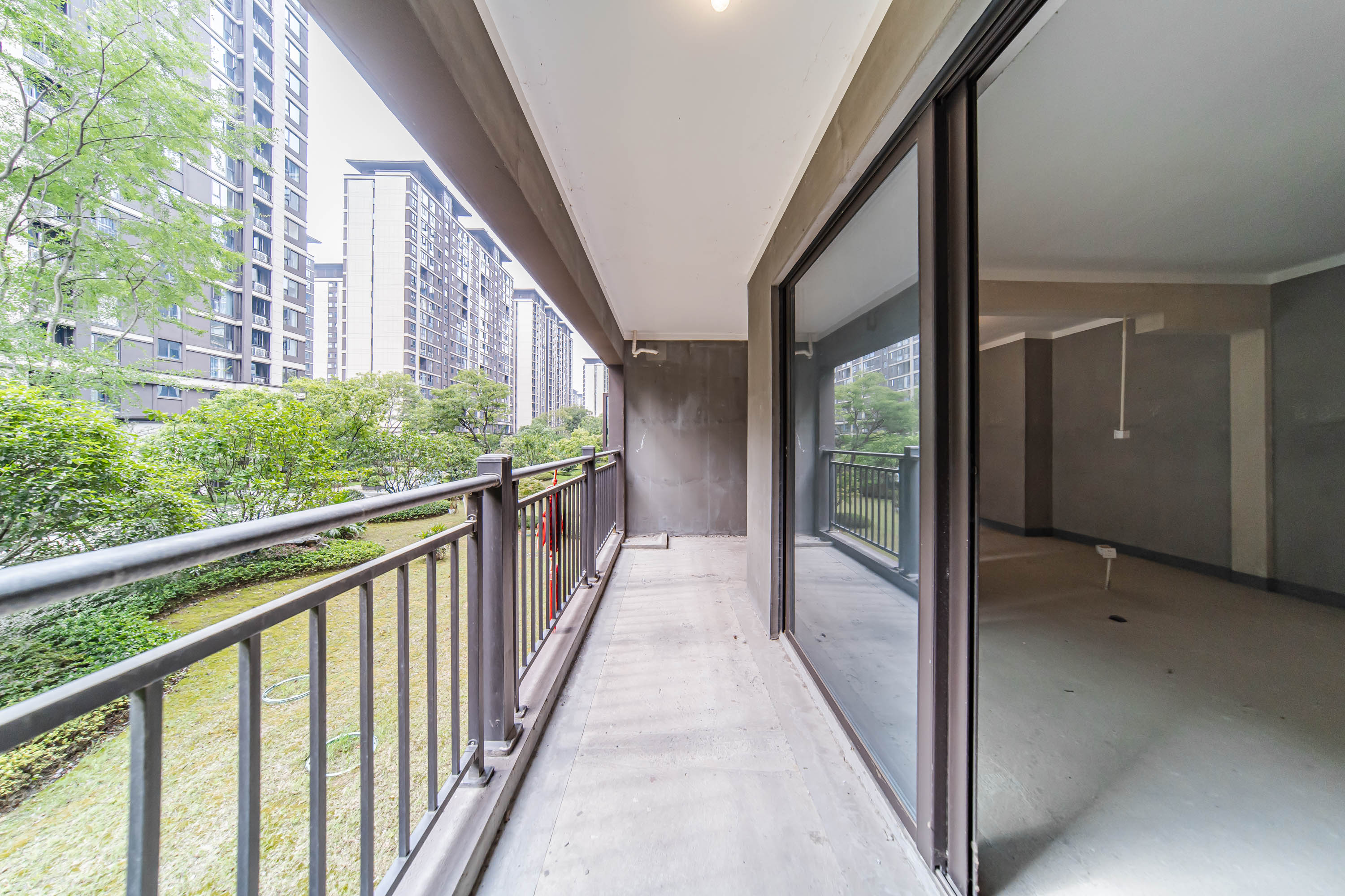 建发电建江山悦  4室2厅2卫   167.00万阳台