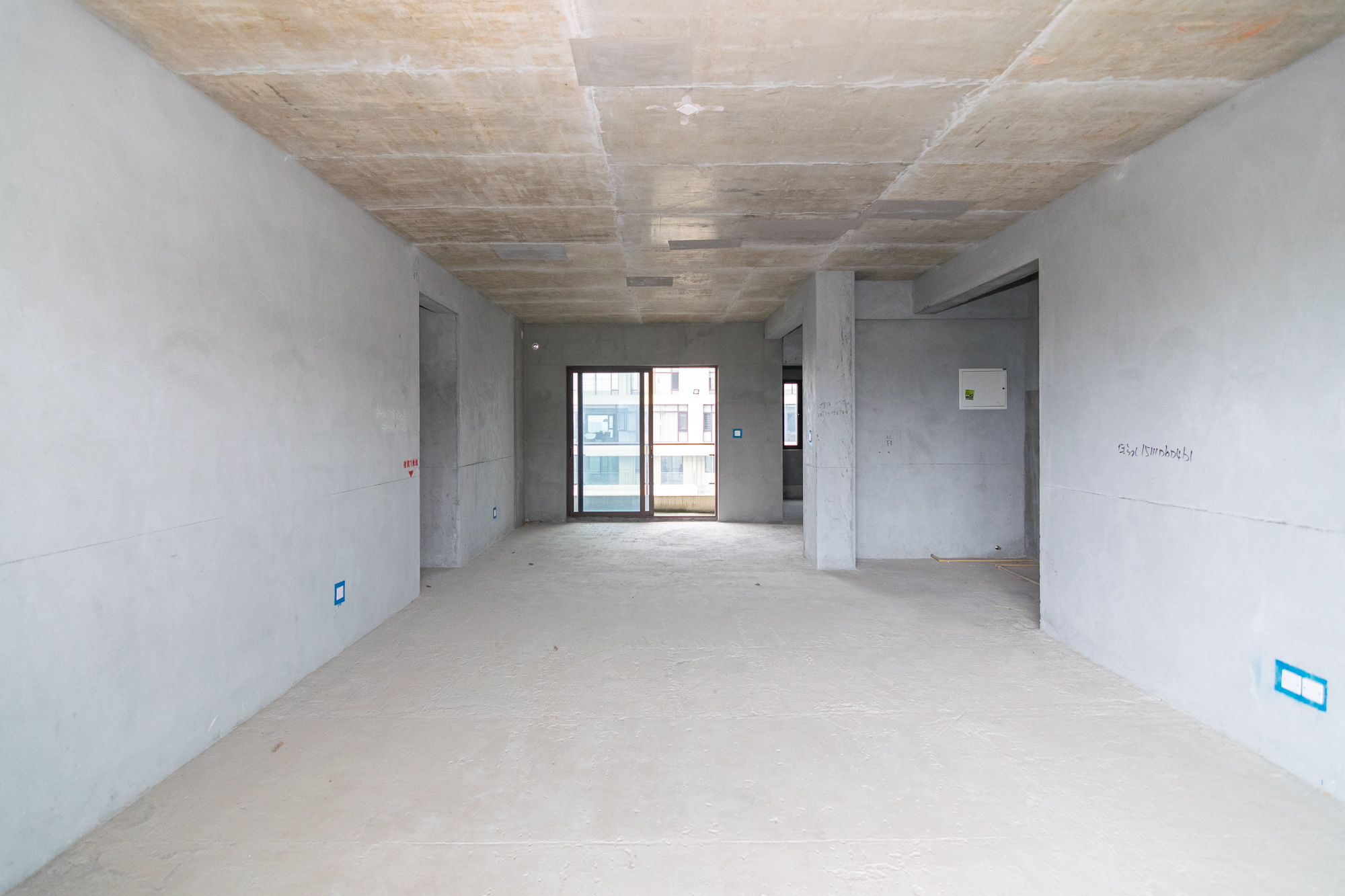 碧桂园御园  5室2厅3卫    200.0万 碧桂园御园  5室2厅3卫    200.0万客厅