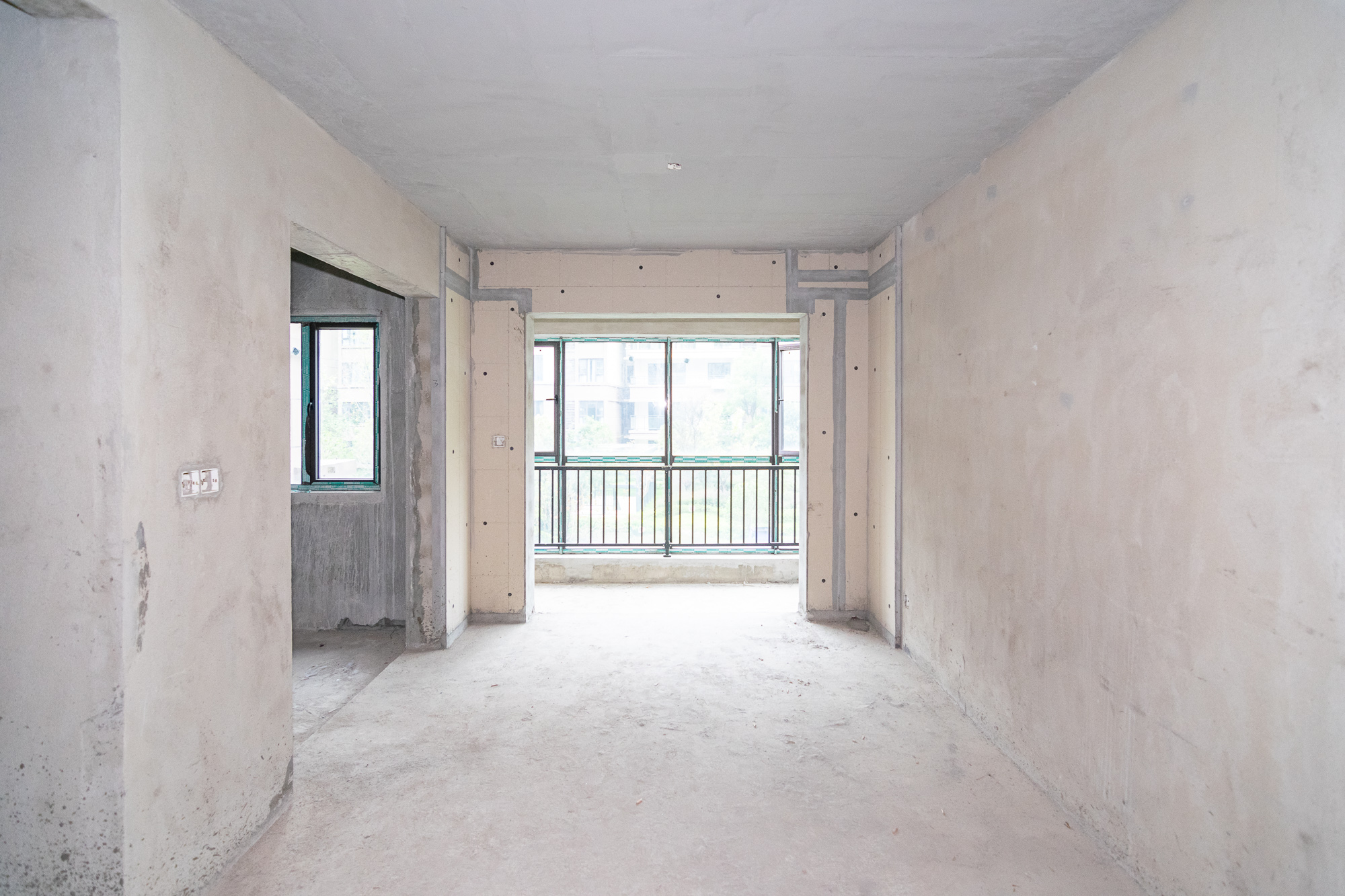 润和谷山郡(悦禧山庄水榭花都) 5室2厅1卫 139.8万 润和谷山郡(悦禧山庄水榭花都) 5室2厅1卫 139.8万客厅