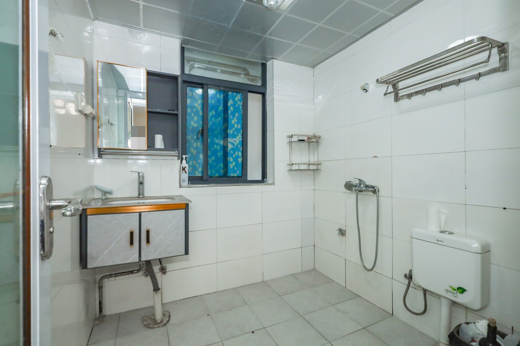 华韵城市海岸(城市水岸苑)  2室2厅1卫    95.0万 华韵城市海岸(城市水岸苑)  2室2厅1卫    95.0万卫生间