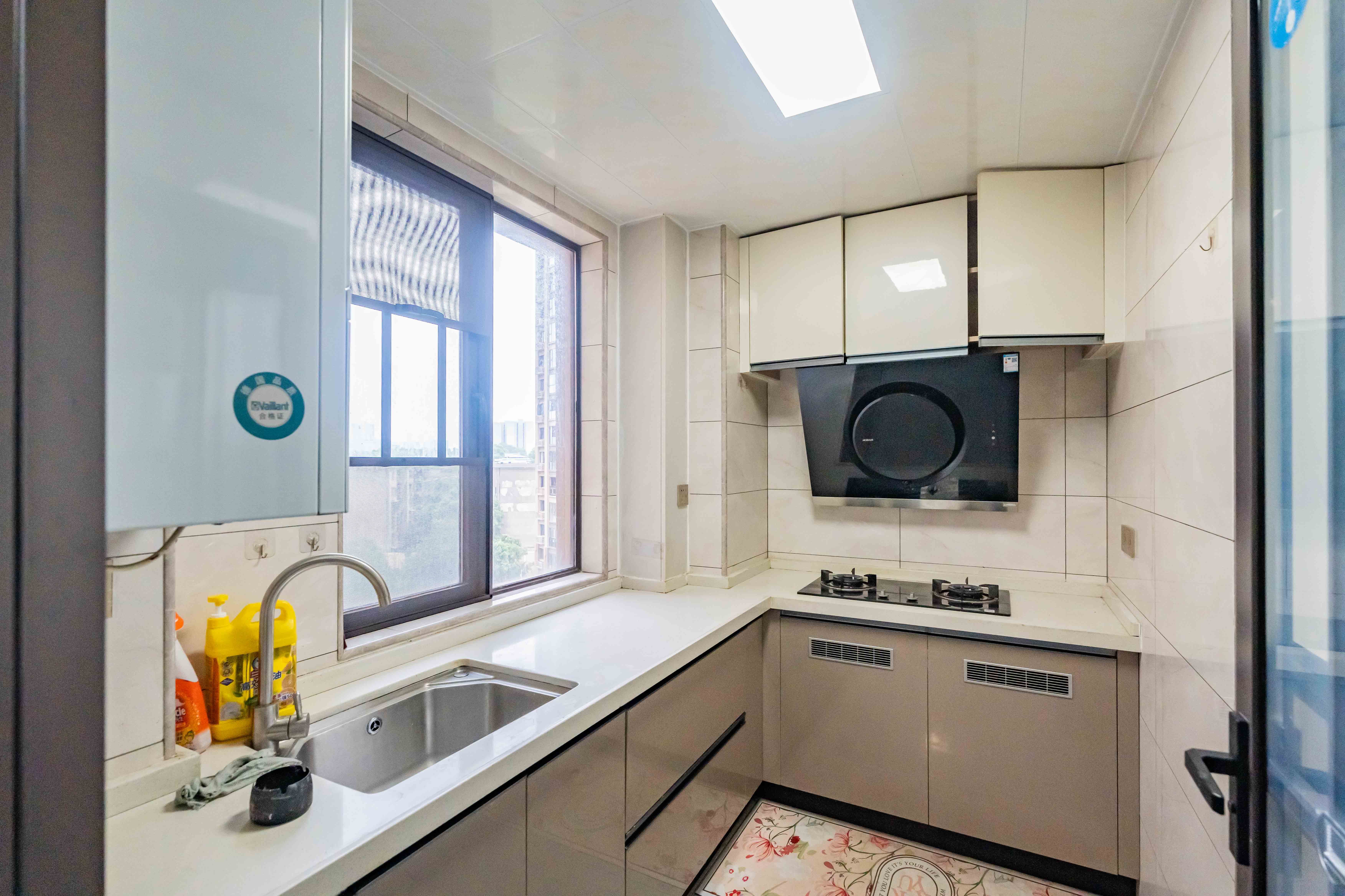 上园商住小区 3室1厅1卫 100.0万 上园商住小区 3室1厅1卫 100.0万厨房