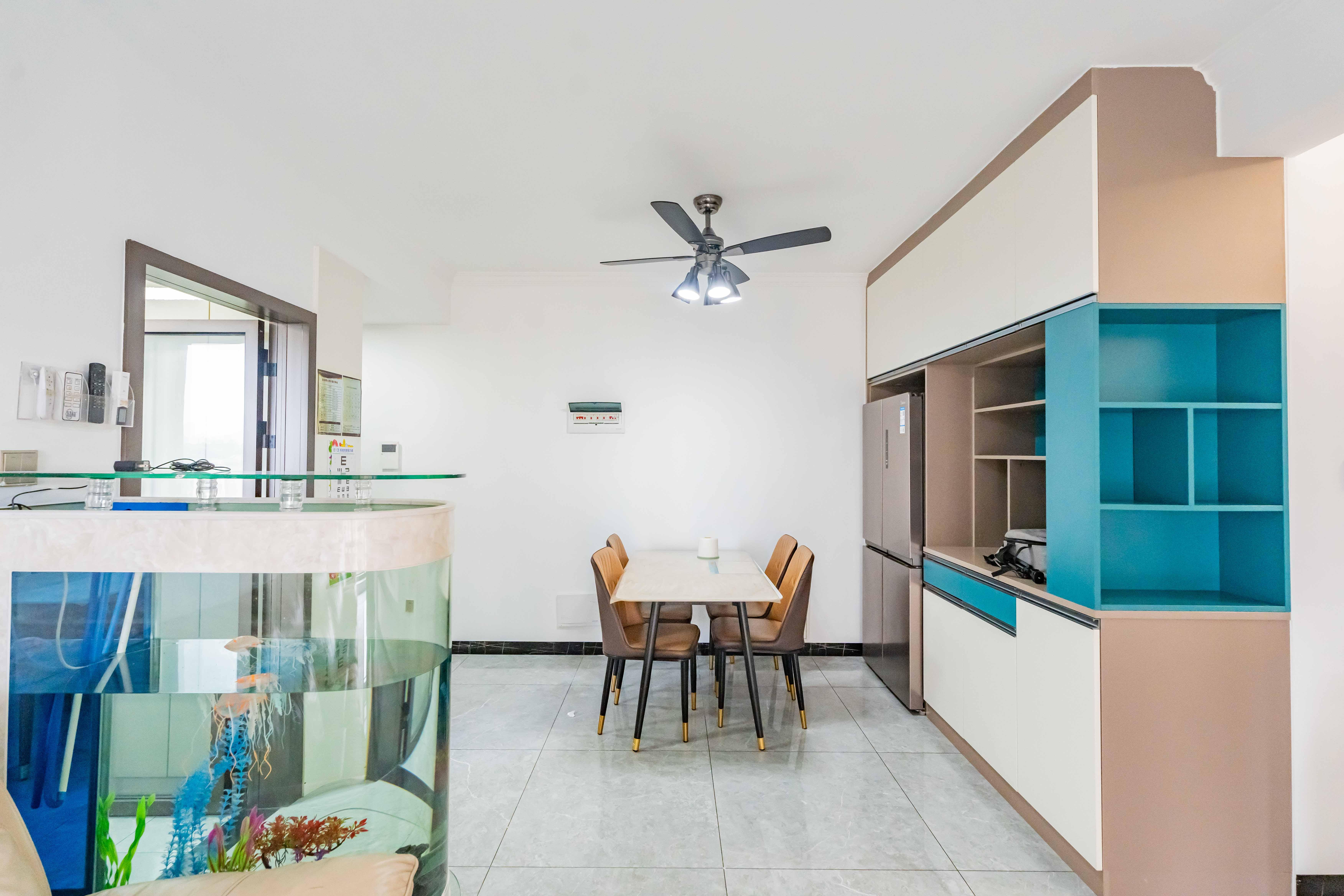 上园商住小区 3室1厅1卫 100.0万 上园商住小区 3室1厅1卫 100.0万客厅