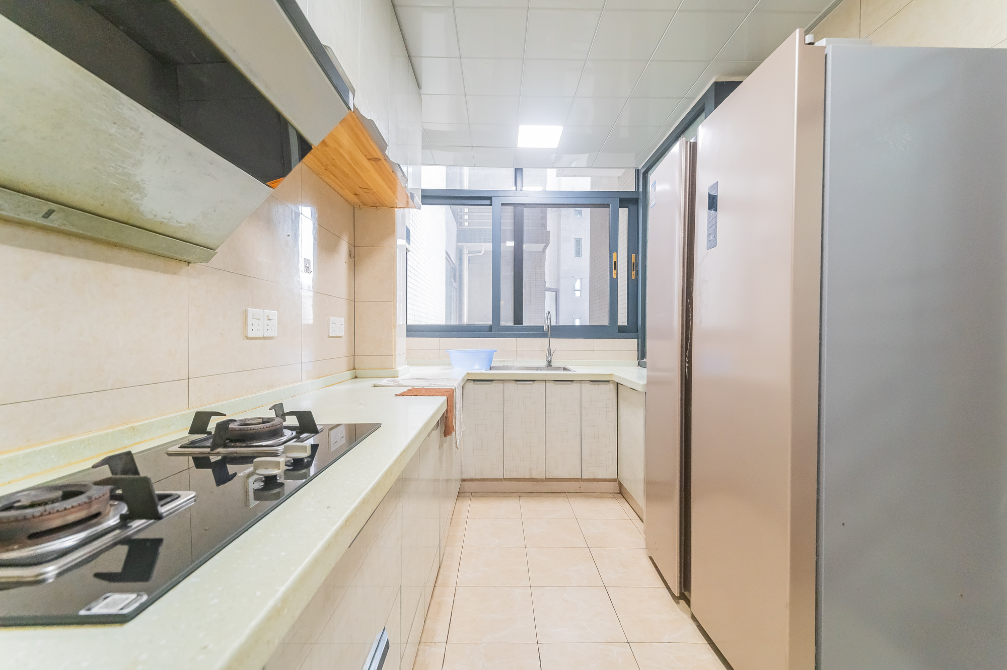 恒基凯旋门三期 3室2厅2卫 120.0万 恒基凯旋门三期 3室2厅2卫 120.0万厨房