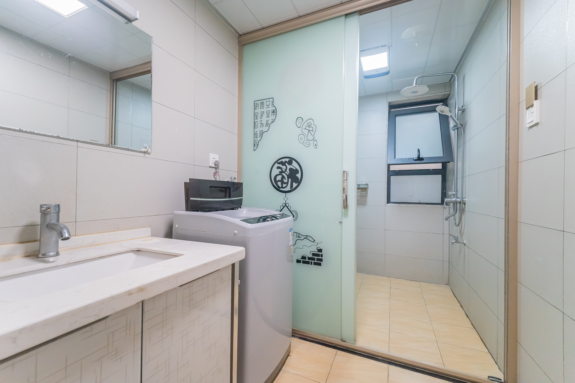 恒基凯旋门三期 3室2厅2卫 120.0万 恒基凯旋门三期 3室2厅2卫 120.0万卫生间