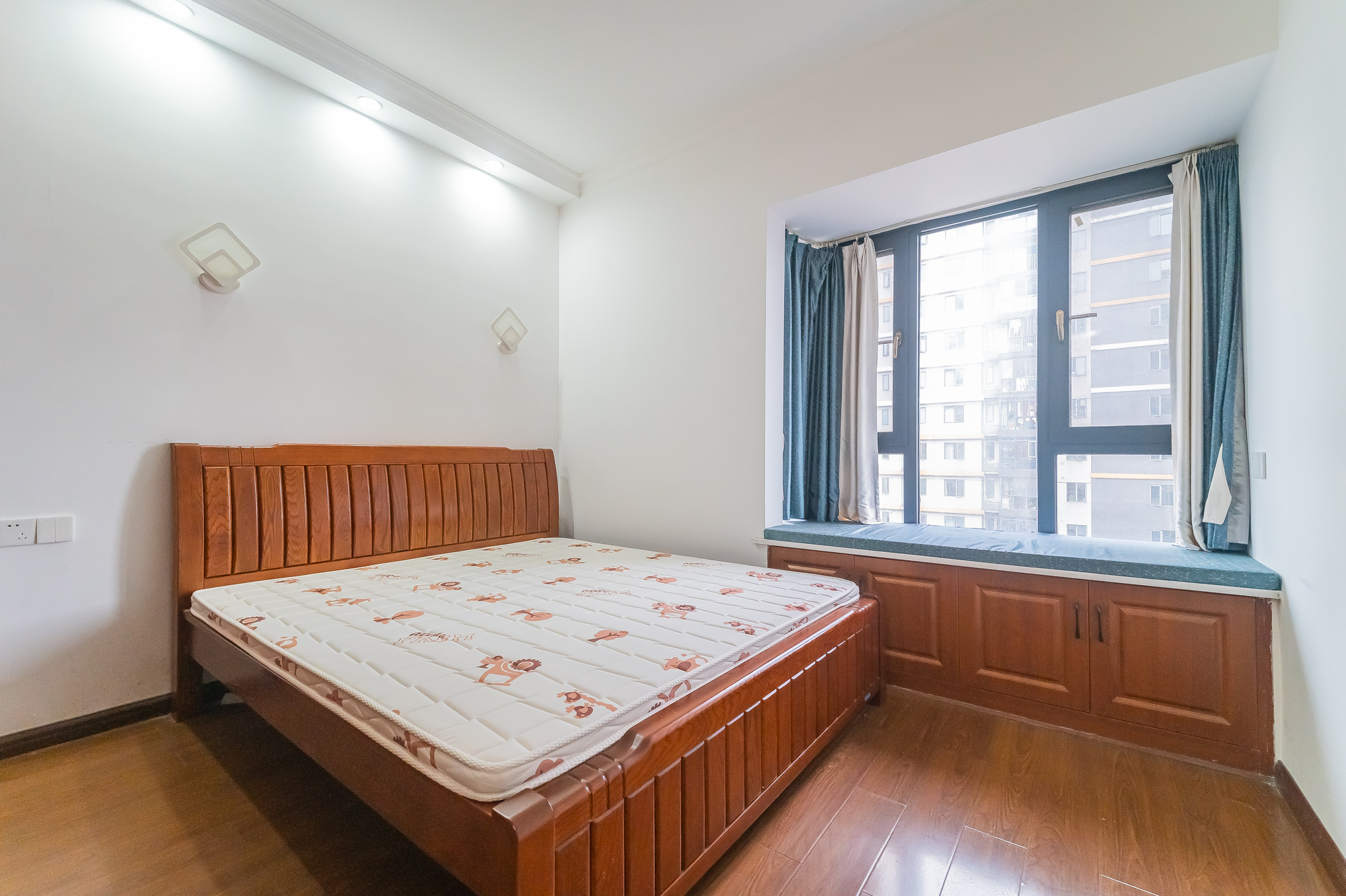 恒基凯旋门三期 3室2厅2卫 120.0万 恒基凯旋门三期 3室2厅2卫 120.0万卧室