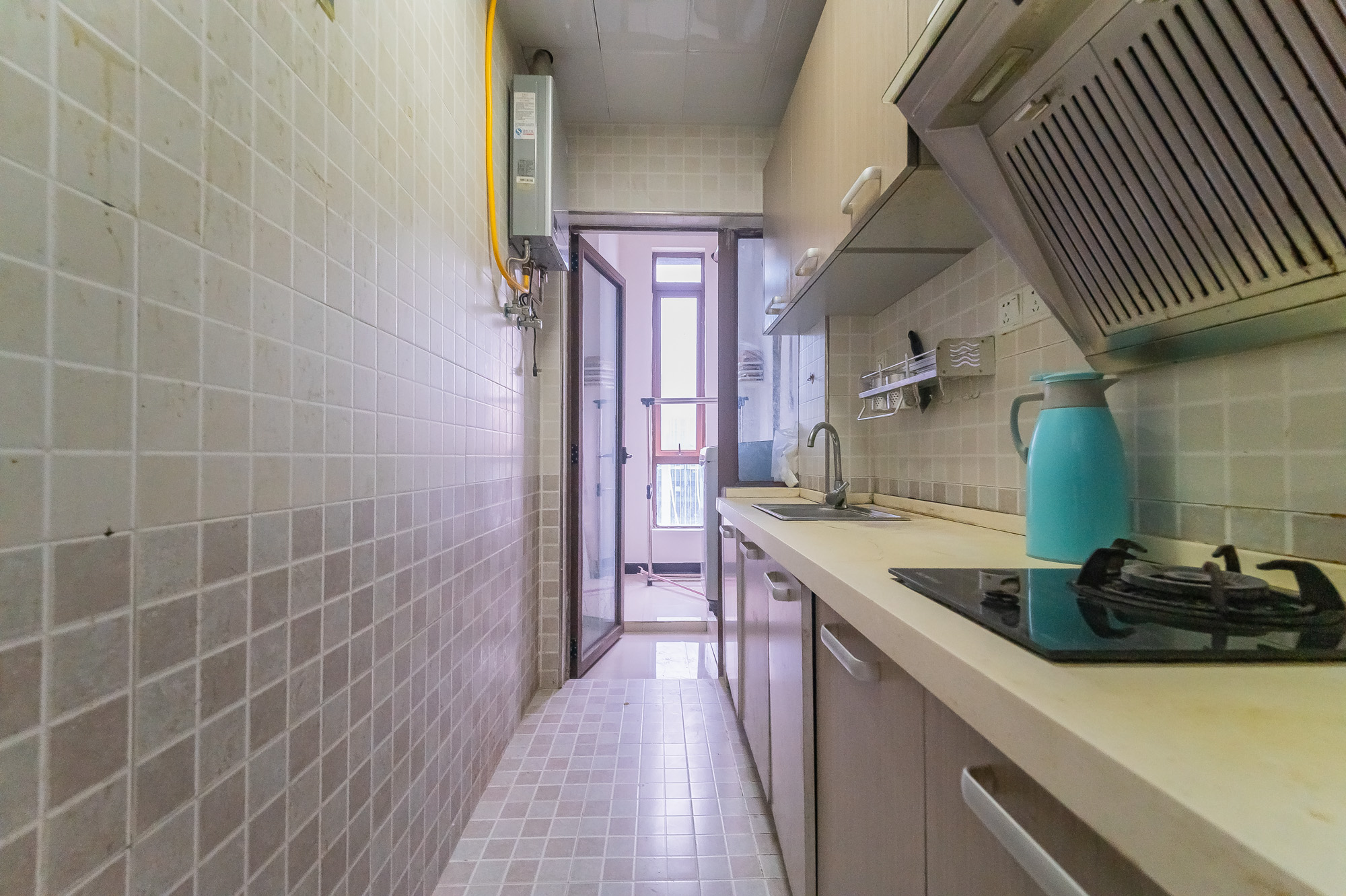 湖湾世景 1室1厅1卫 31.8万 湖湾世景 1室1厅1卫 31.8万厨房