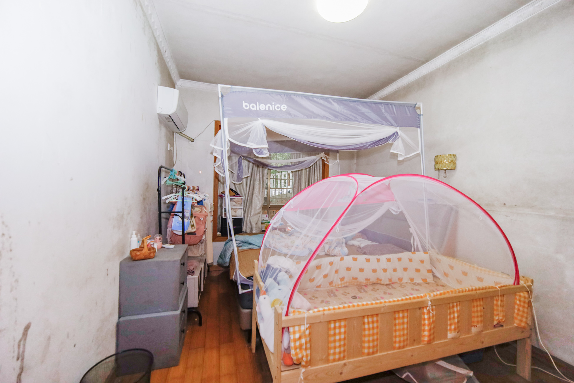 三湘小区  3室2厅2卫   74.80万卧室