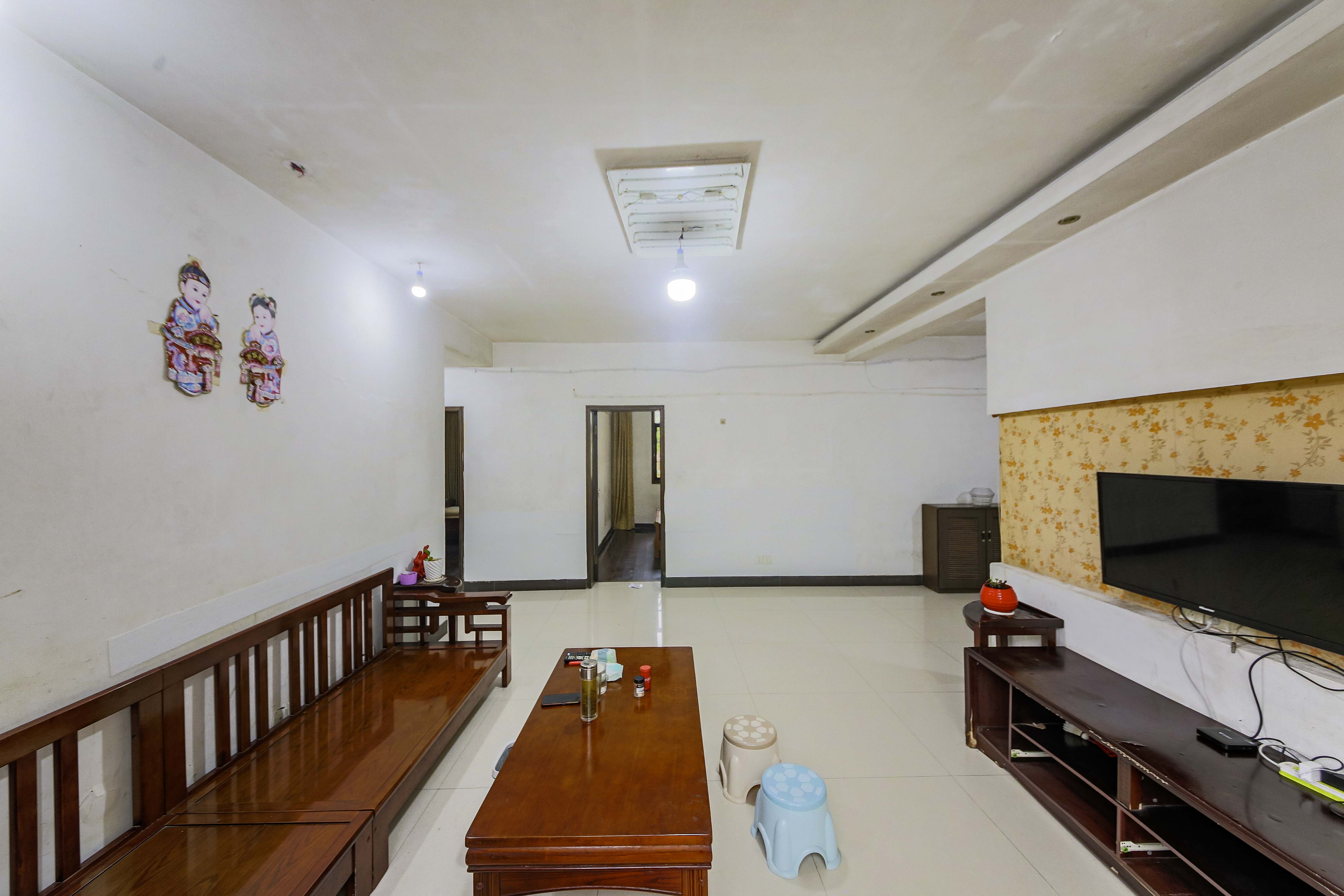 旺坤家园 3室2厅2卫 70.0万 旺坤家园 3室2厅2卫 70.0万客厅