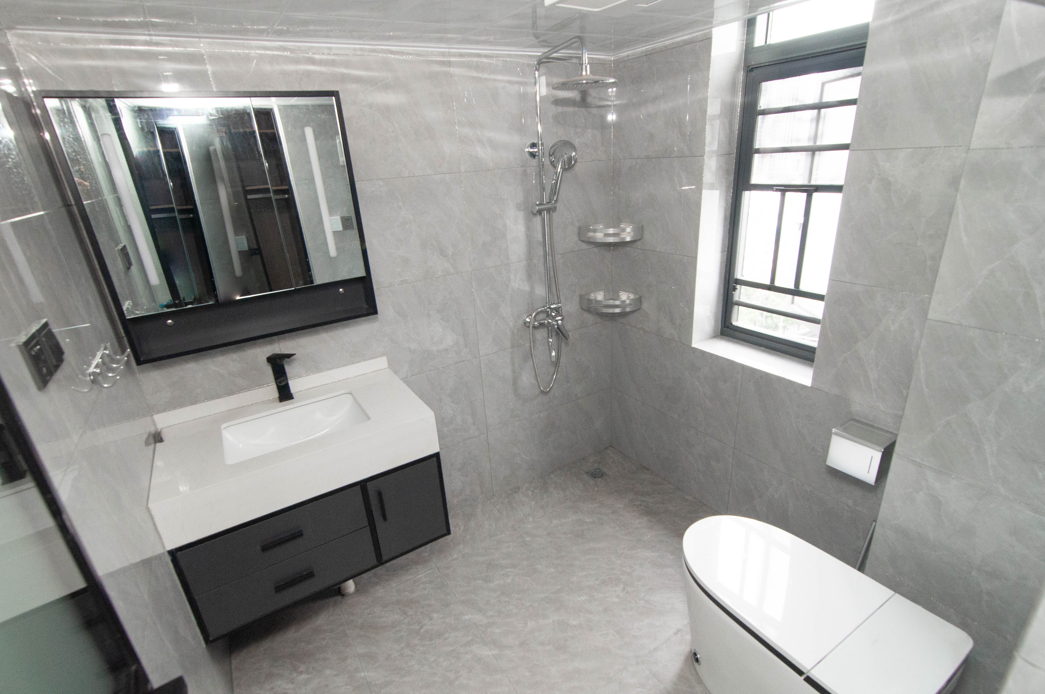 高鑫麓城  3室2厅1卫    168.0万卫生间