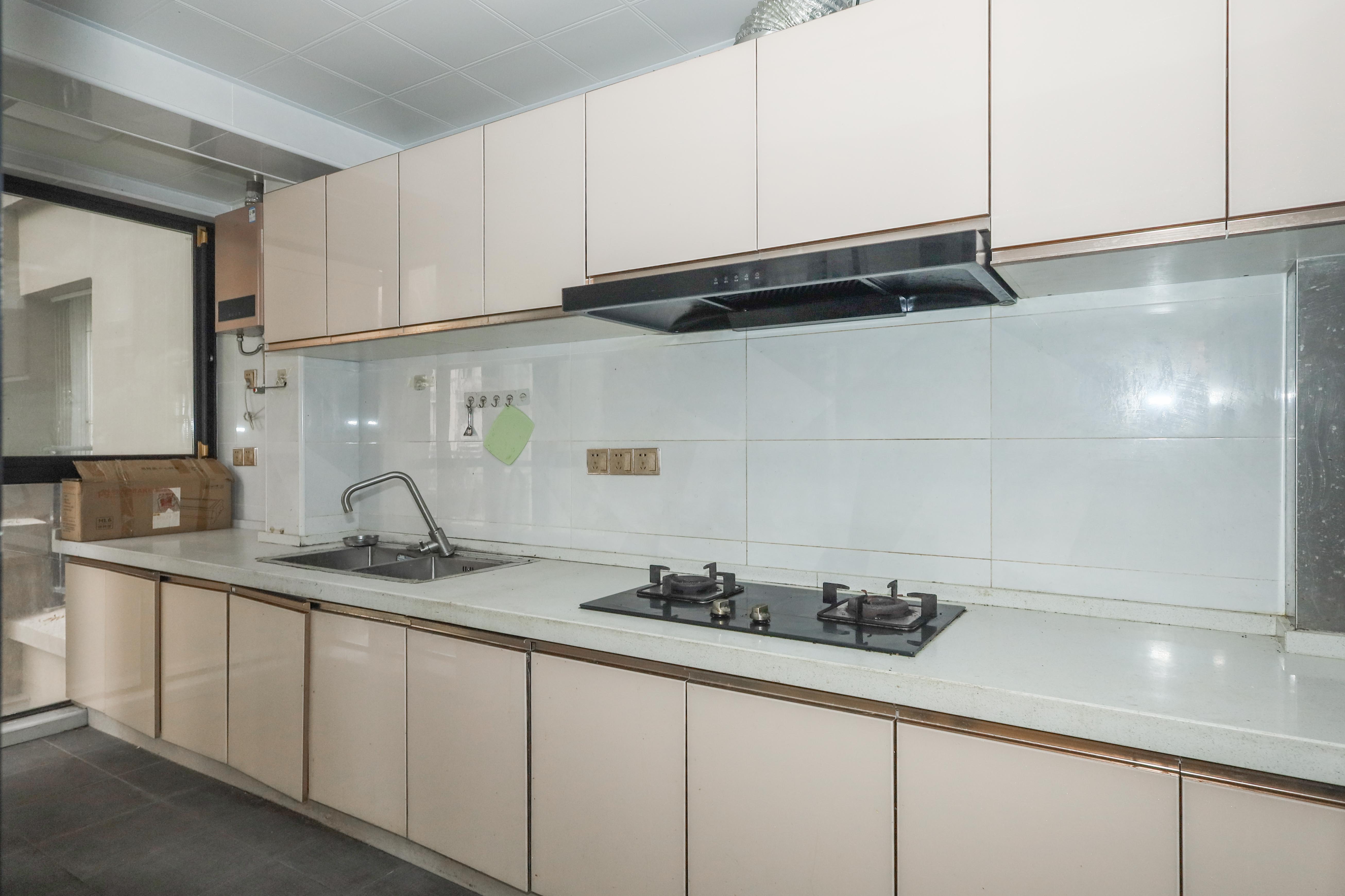 梅溪湖合能璞丽  3室2厅2卫    115.0万厨房