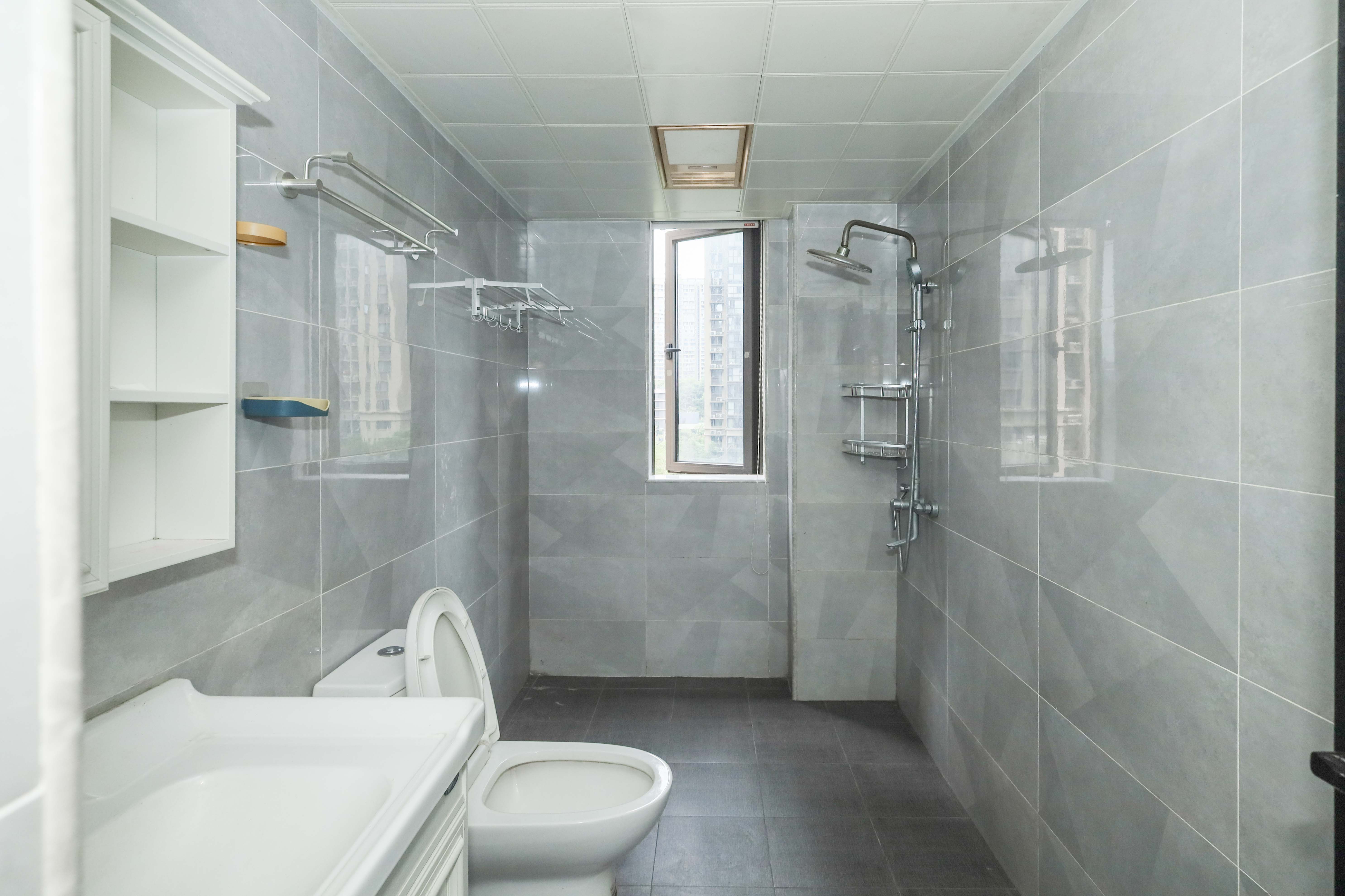 梅溪湖合能璞丽  3室2厅2卫    115.0万卫生间