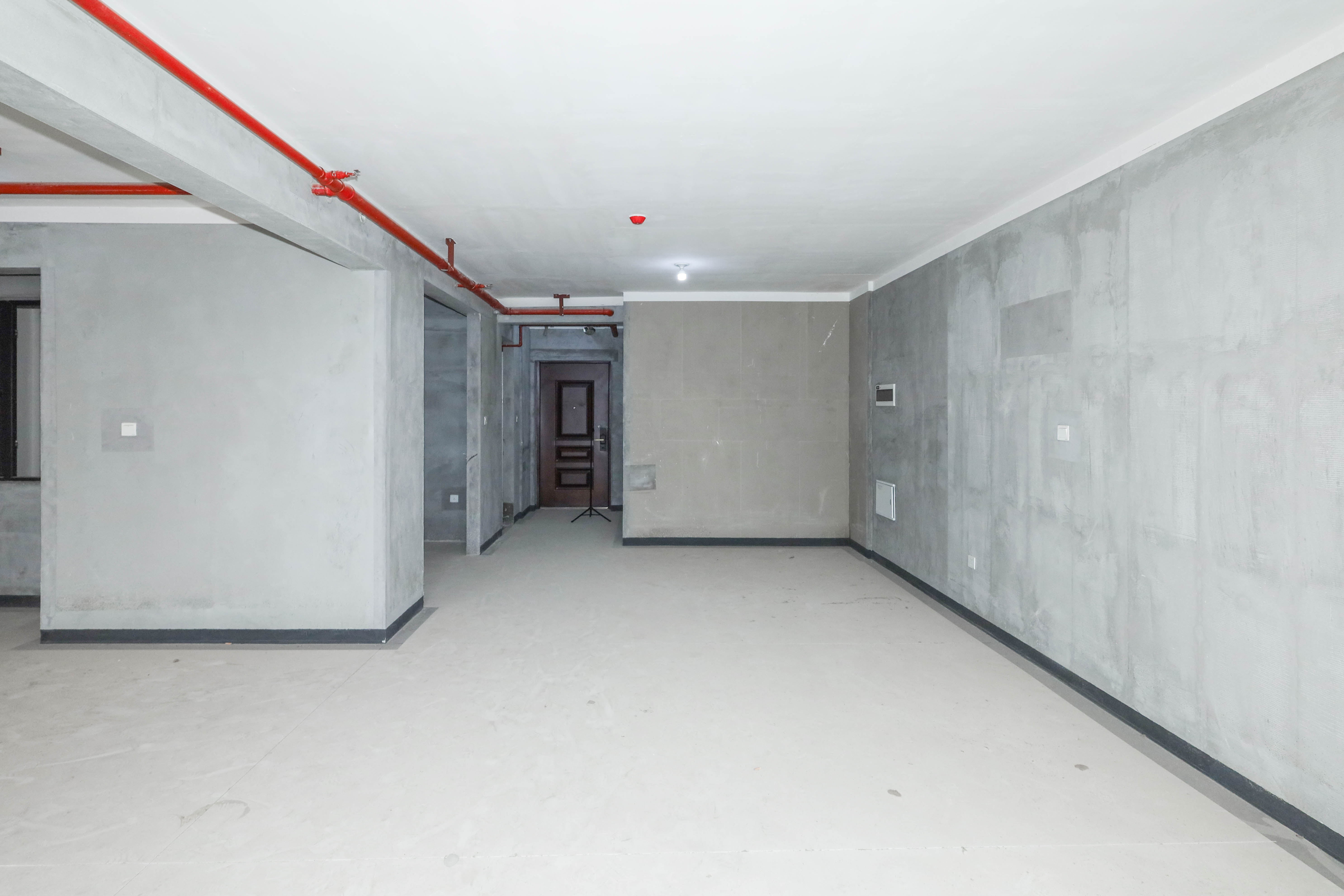 建发央著  4室2厅2卫   215.00万客厅