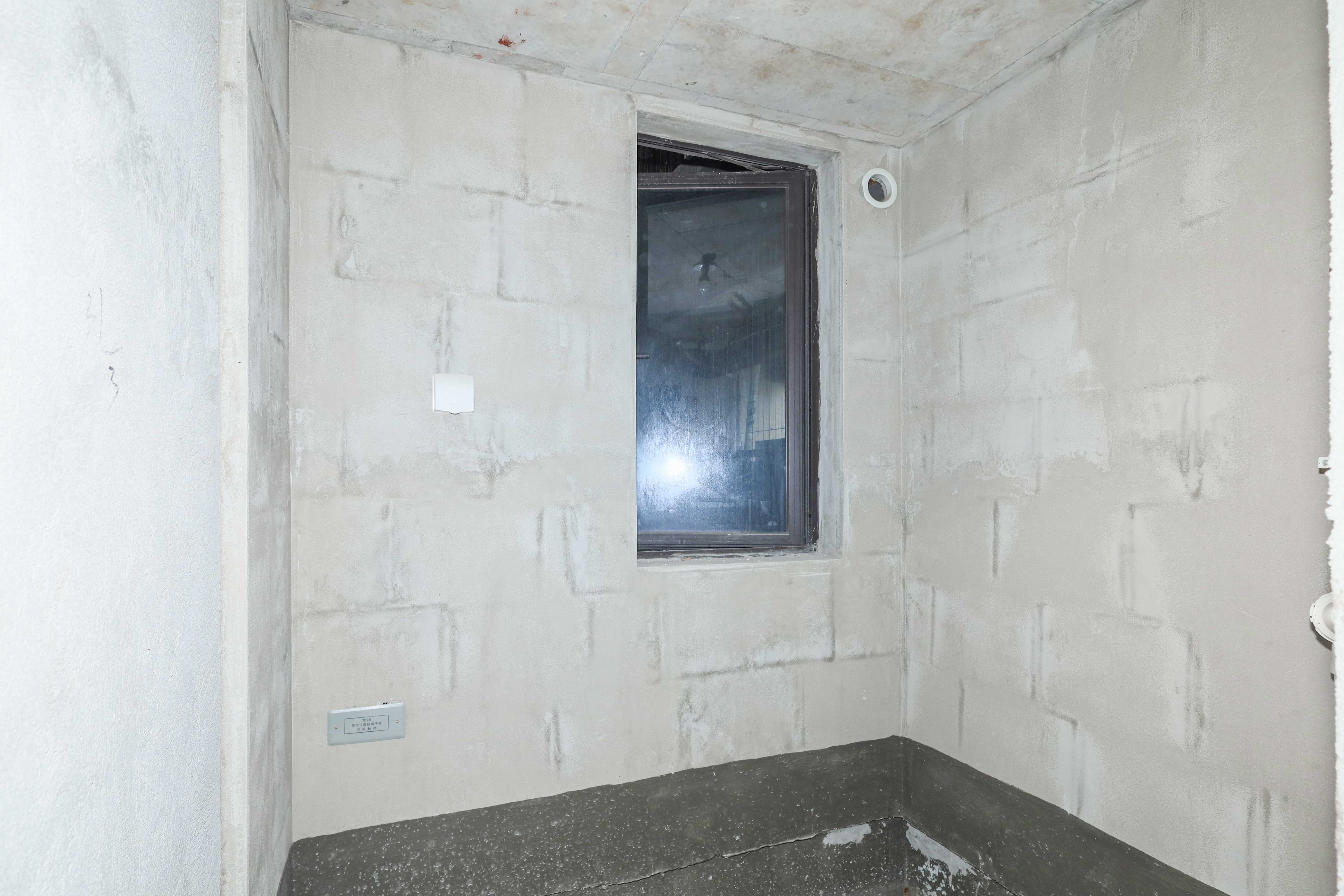 建发央著  4室2厅2卫   215.00万卫生间