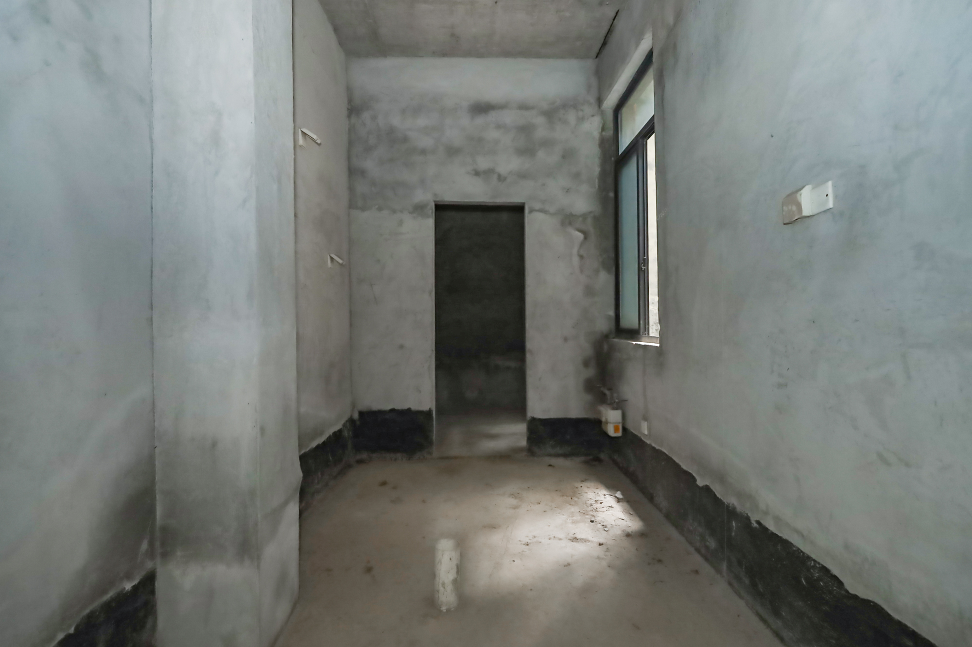 西山汇景一、二期  4室2厅5卫    480.0万 西山汇景一、二期  4室2厅5卫    480.0万厨房