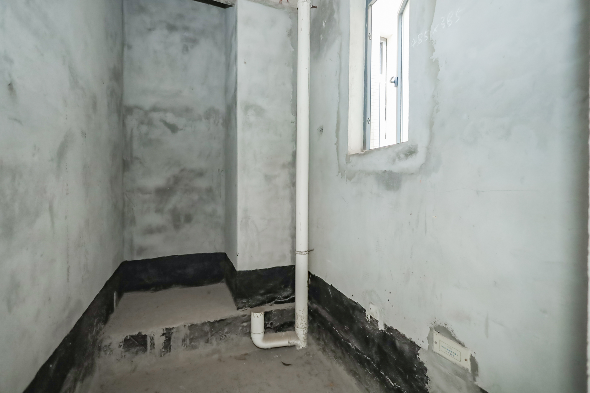 西山汇景一、二期  4室2厅5卫    480.0万 西山汇景一、二期  4室2厅5卫    480.0万卫生间