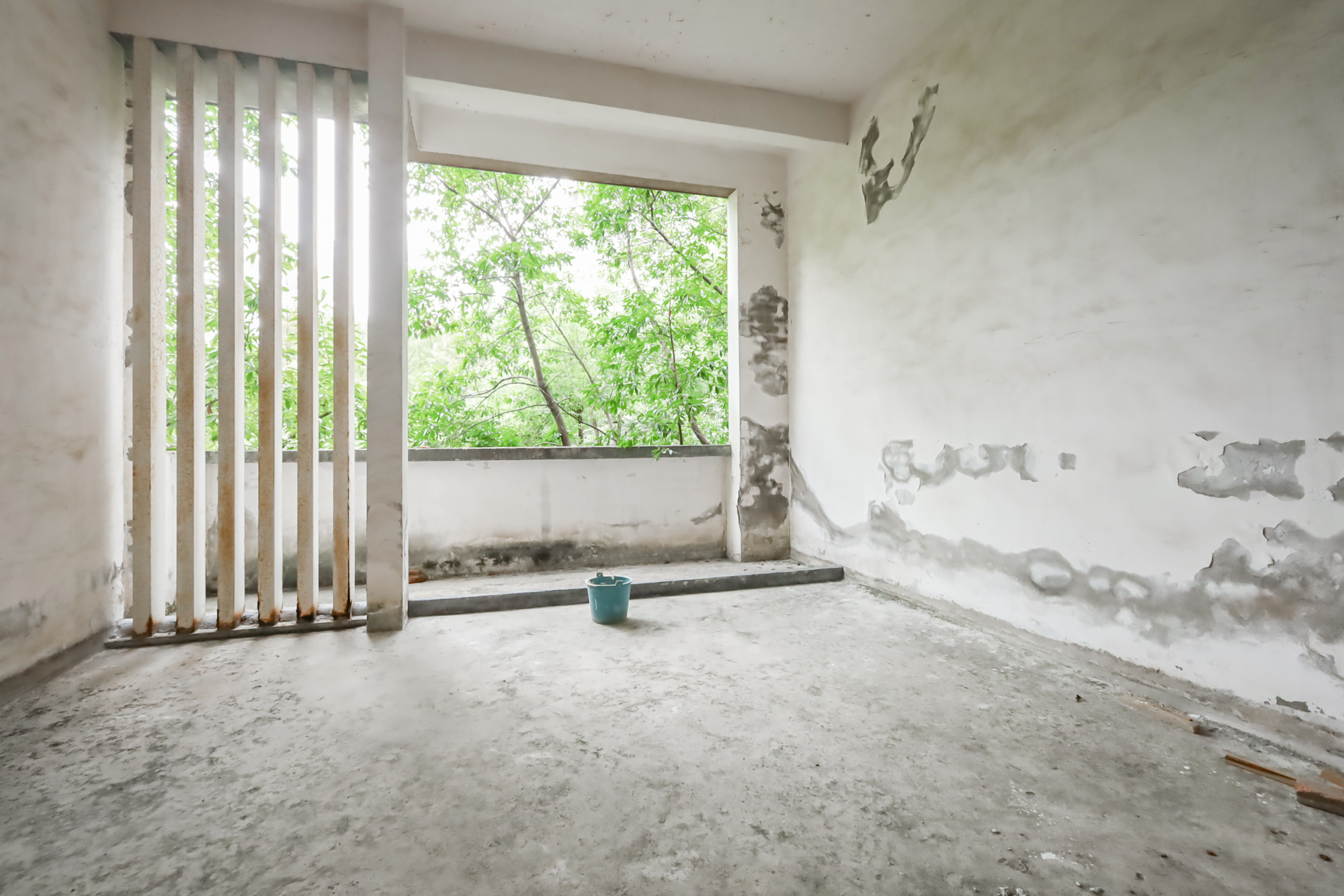 西山汇景一、二期  4室2厅5卫    480.0万 西山汇景一、二期  4室2厅5卫    480.0万卧室