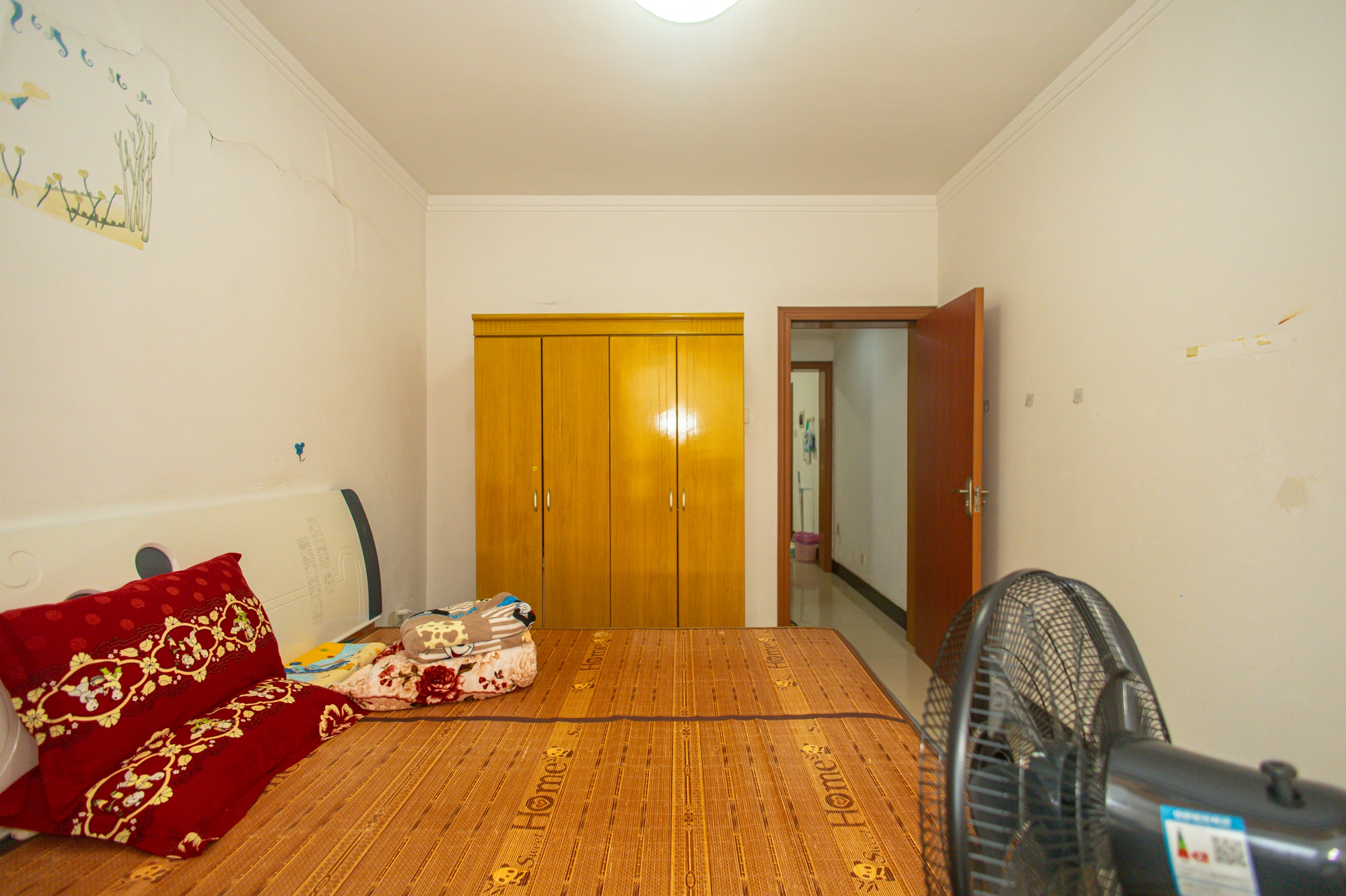 广场之星  1室1厅1卫    16.8万 广场之星  1室1厅1卫    16.8万卧室