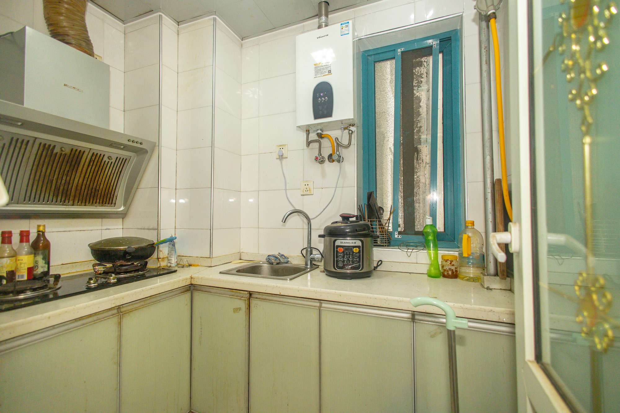 蝴蝶谷 1室1厅1卫 30.8万 蝴蝶谷 1室1厅1卫 30.8万厨房