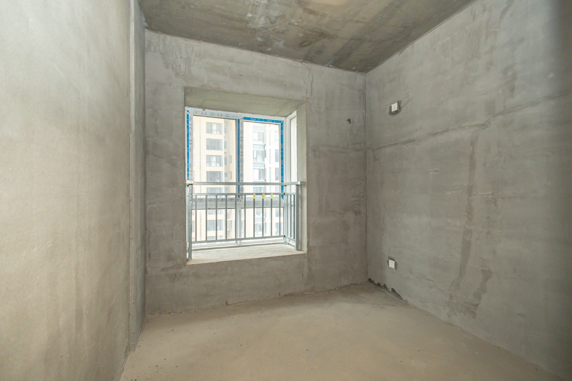 楚天世纪城西苑 3室2厅2卫 95.0万 楚天世纪城西苑 3室2厅2卫 95.0万卧室