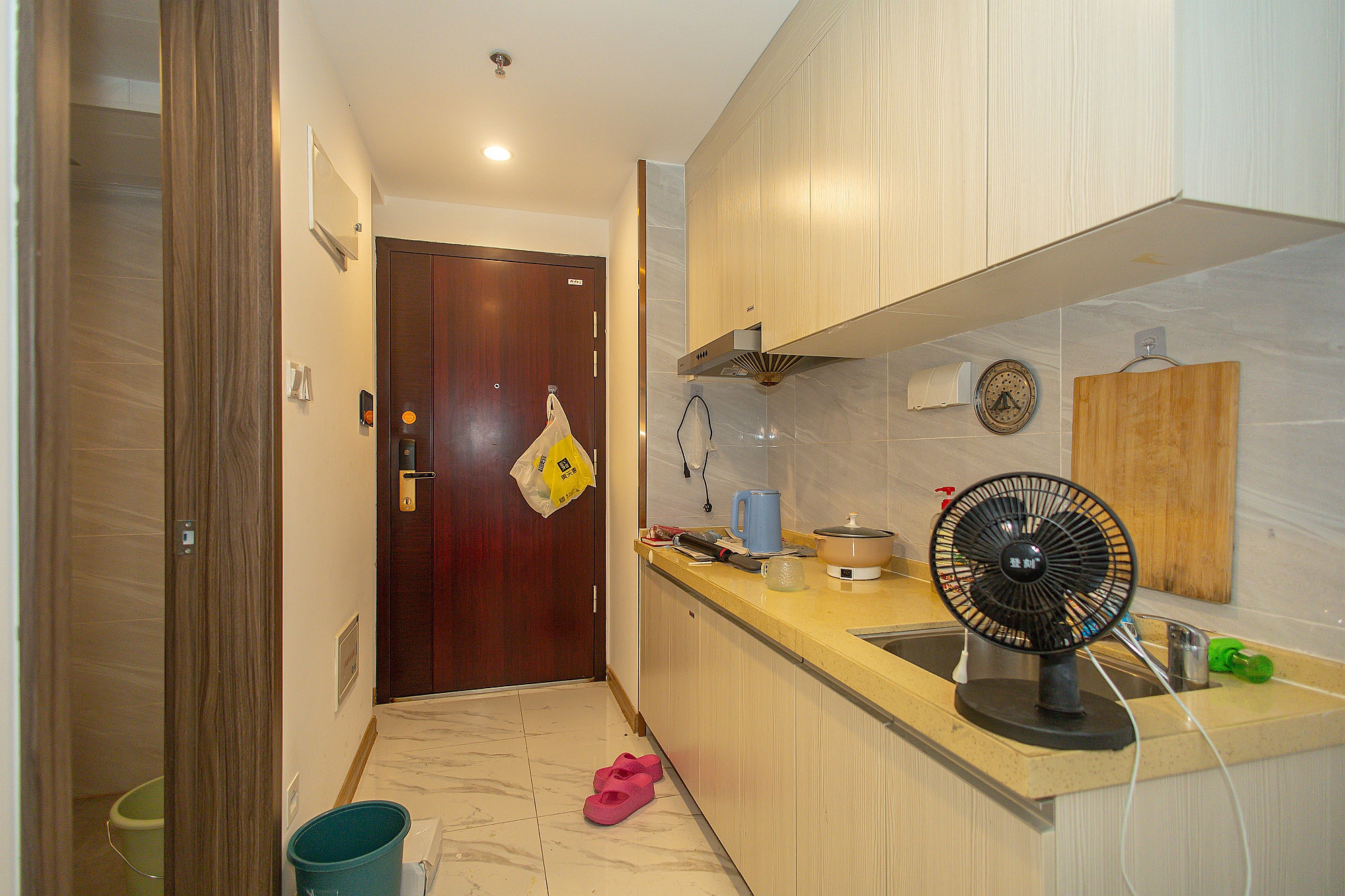 新长海漓湘悦  1室1厅1卫    18.8万 新长海漓湘悦  1室1厅1卫    18.8万厨房