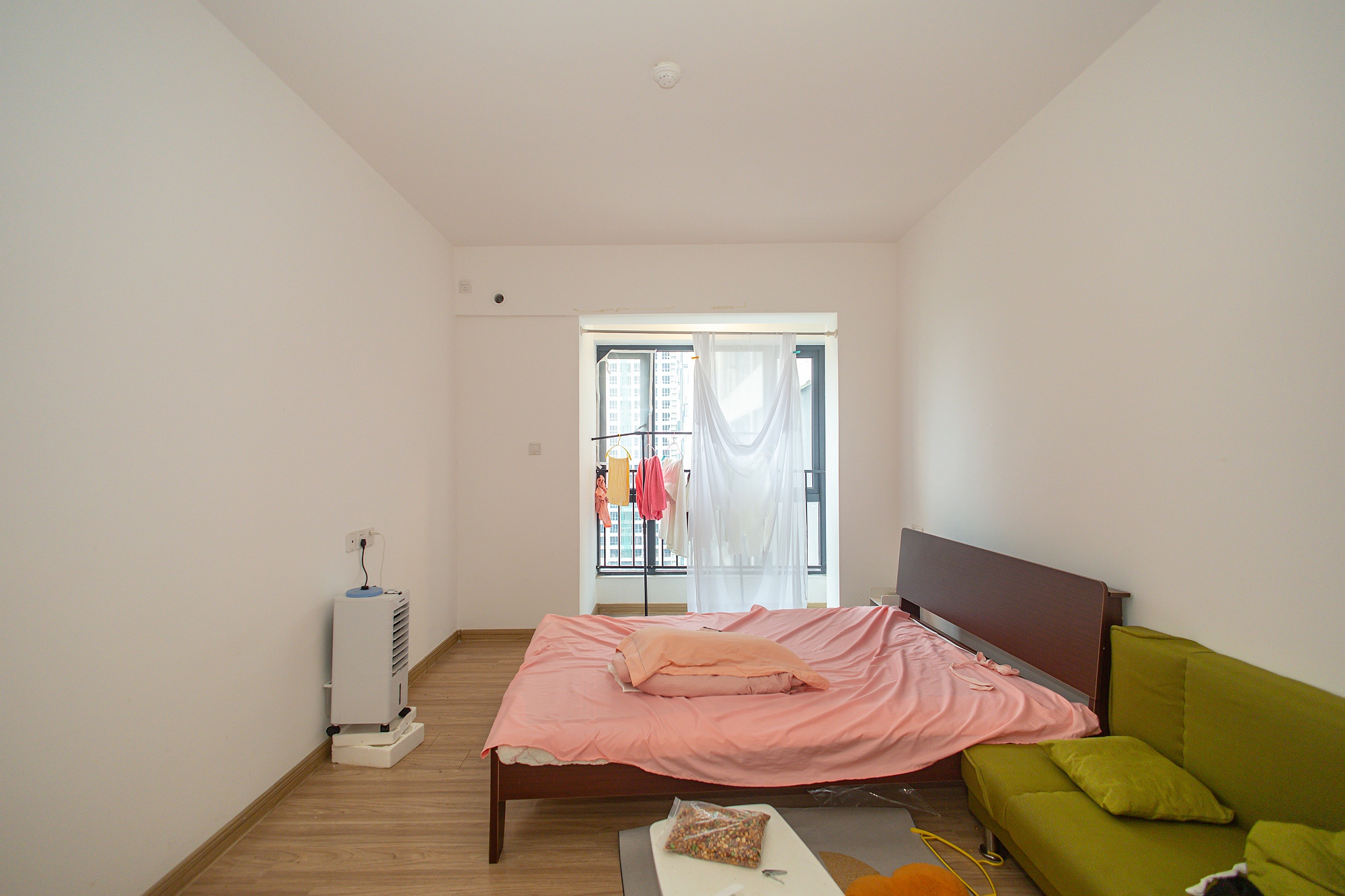 新长海漓湘悦  1室1厅1卫    18.8万 新长海漓湘悦  1室1厅1卫    18.8万客厅