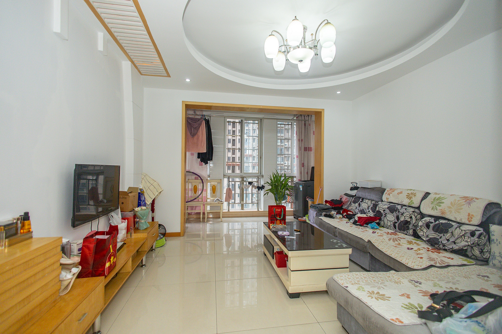 爱琴海岸 2室2厅1卫 48.0万 爱琴海岸 2室2厅1卫 48.0万客厅